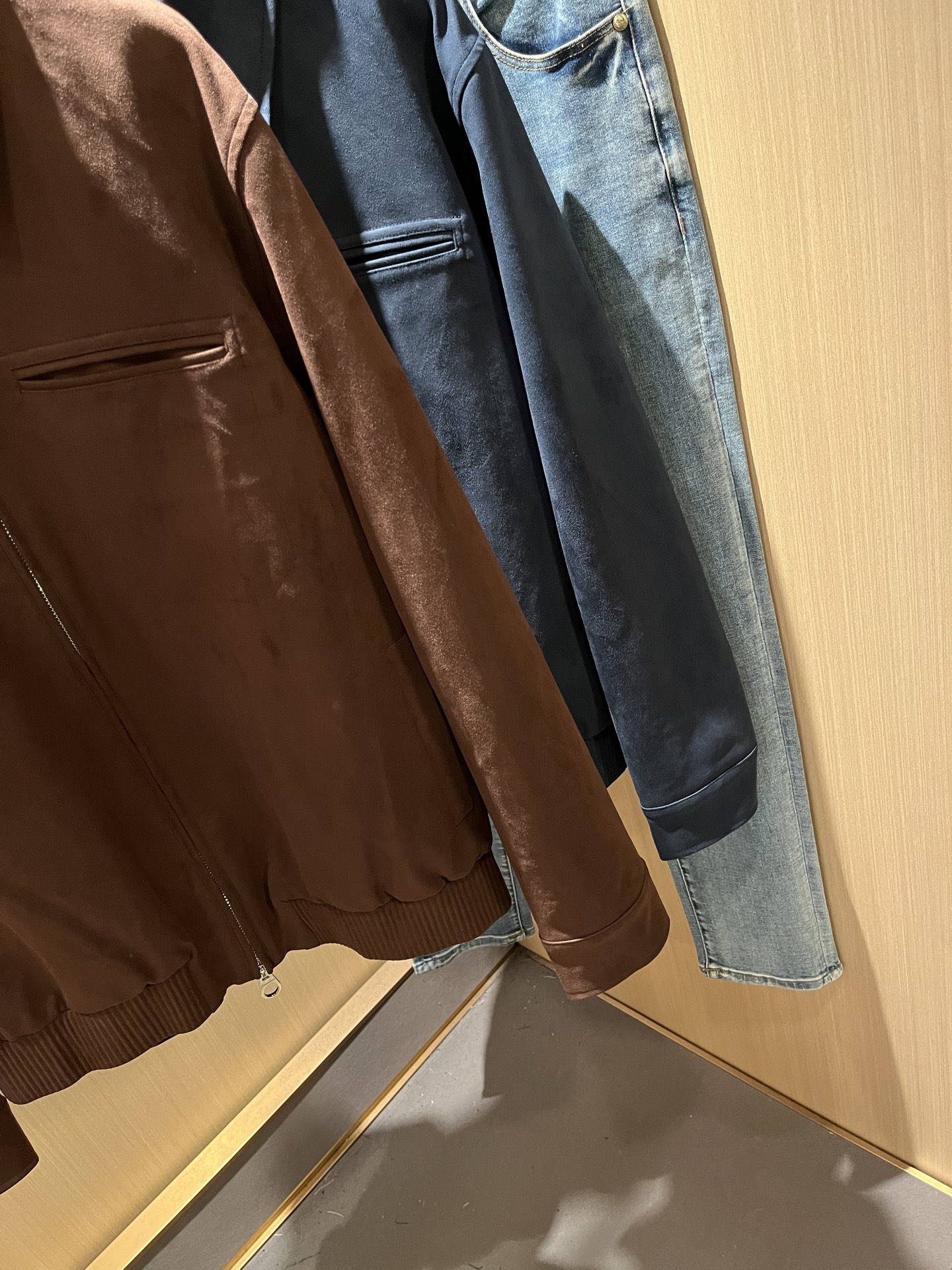  Loro Piana诺悠翩雅 2025秋冬新品男士休闲夹克外套，外贸公司订单！客供仿鹿绒材质，经典的专