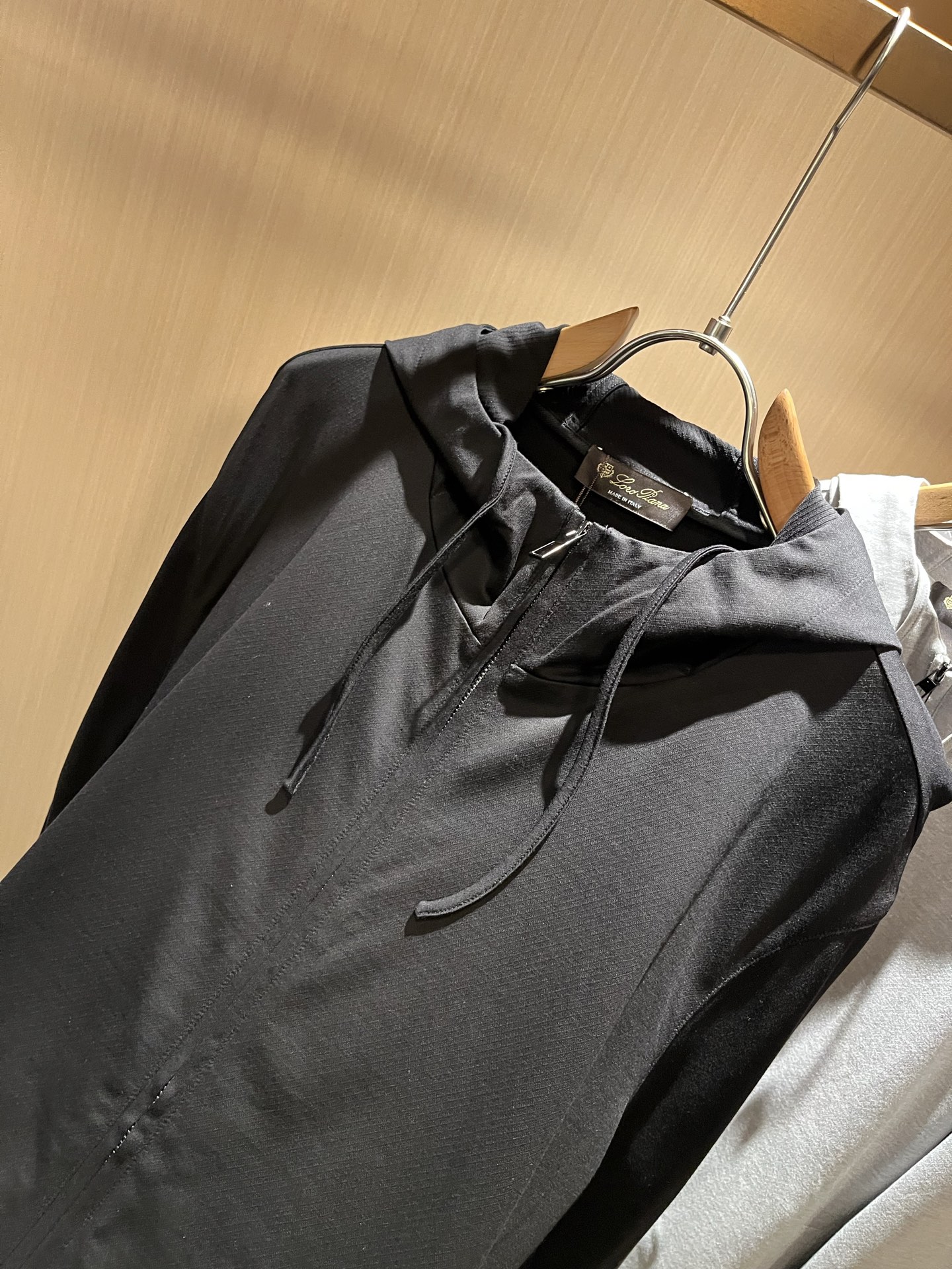  Loro Piana诺悠翩雅 2025秋冬新品男士连帽卫衣，外贸公司订单！客供纯棉棉材质，经典的专有织