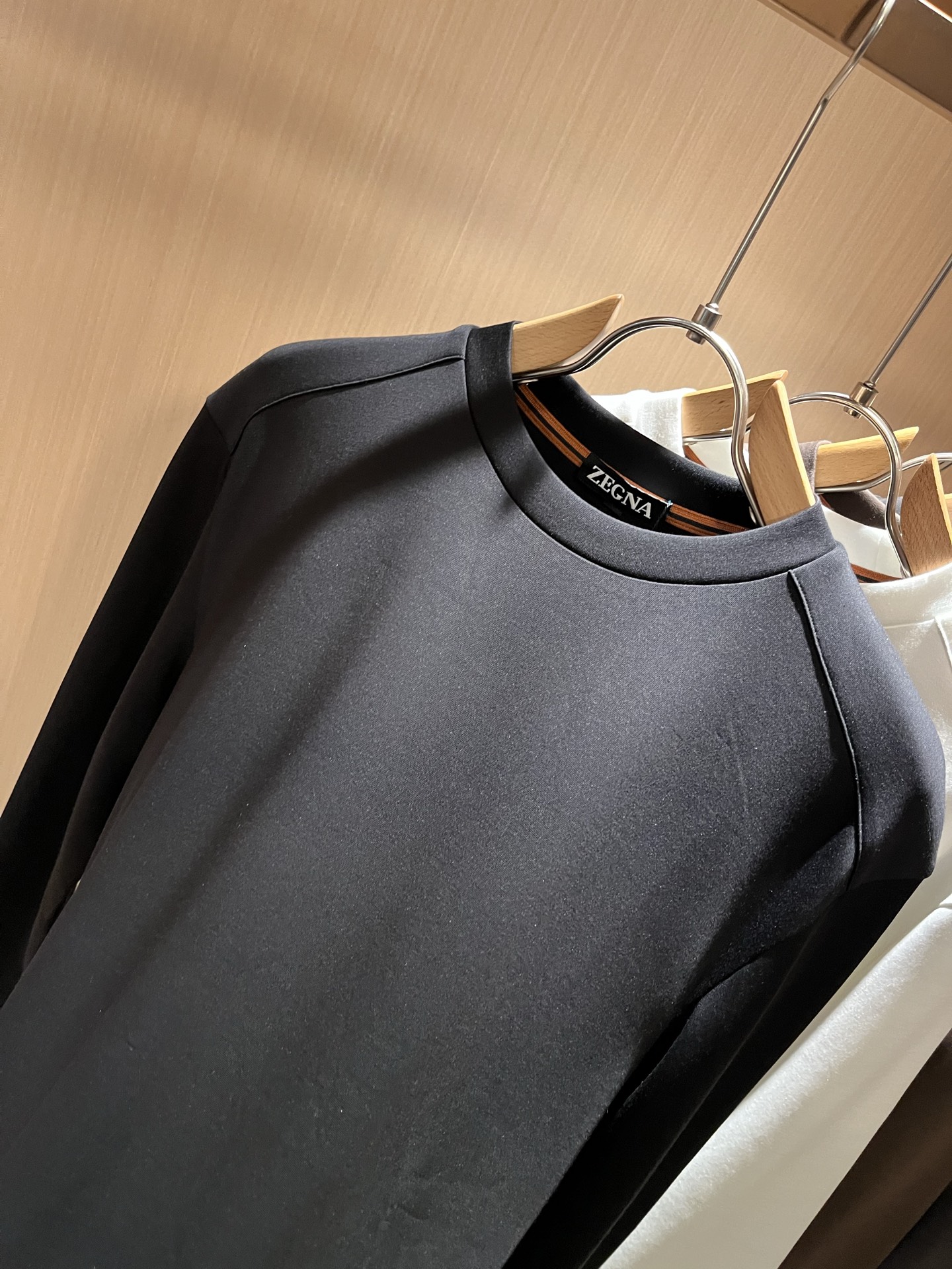  Ermenegildo Zeg*a杰*亚 2025秋冬新品男士长袖休闲打底衫，外贸公司订单！是杰尼亚经