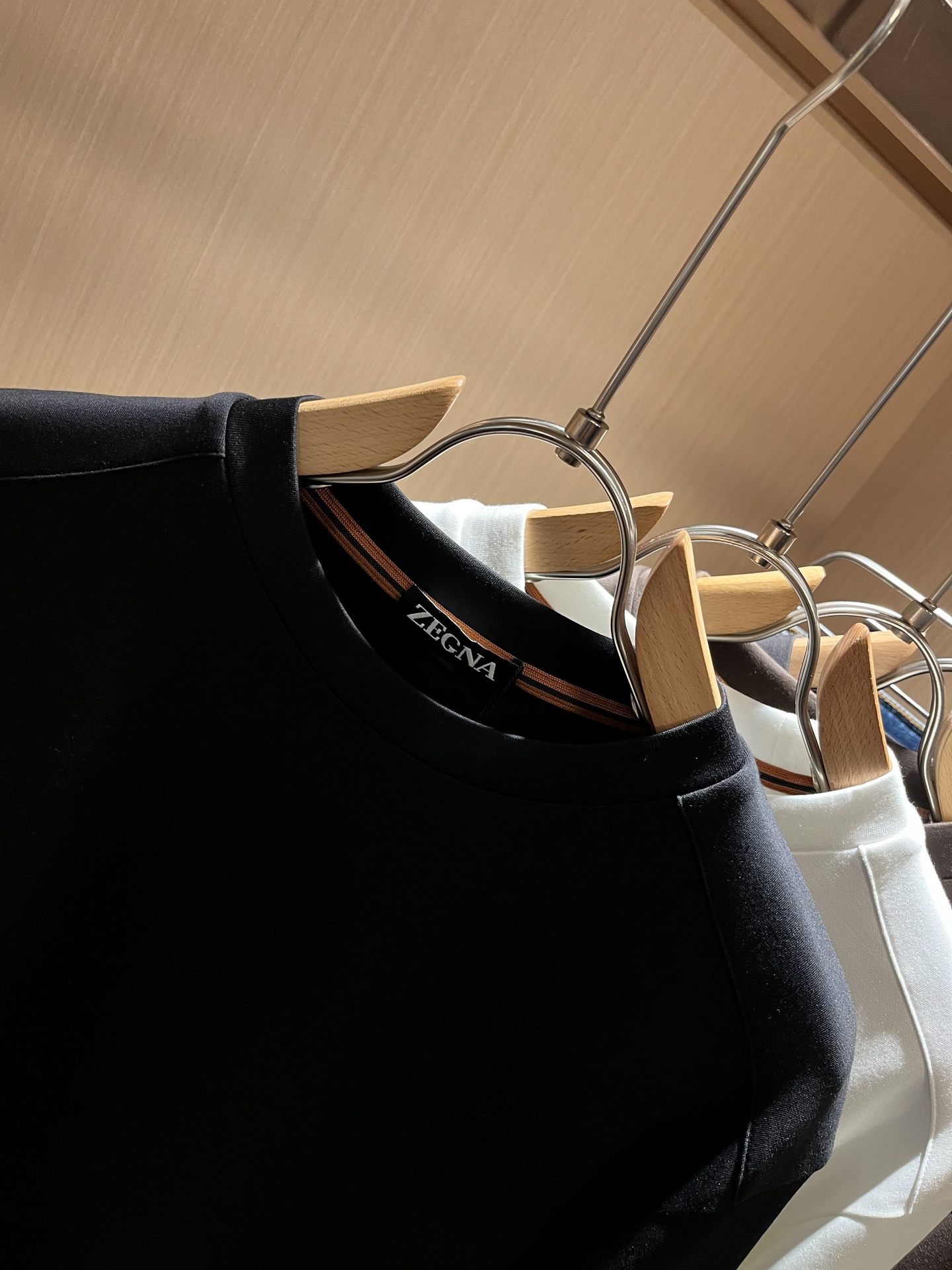  Ermenegildo Zeg*a杰*亚 2025秋冬新品男士长袖休闲打底衫，外贸公司订单！是杰尼亚经