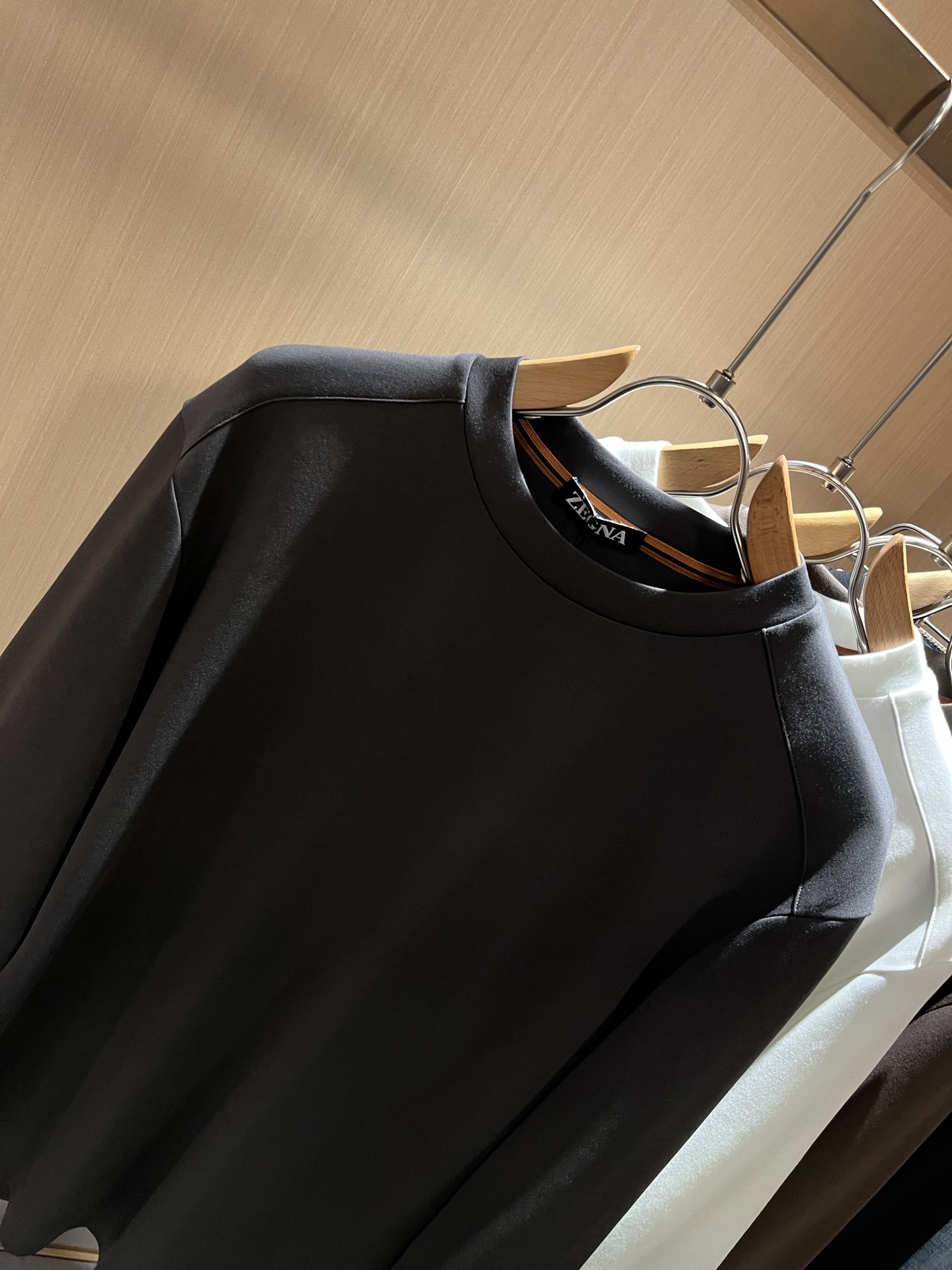  Ermenegildo Zeg*a杰*亚 2025秋冬新品男士长袖休闲打底衫，外贸公司订单！是杰尼亚经