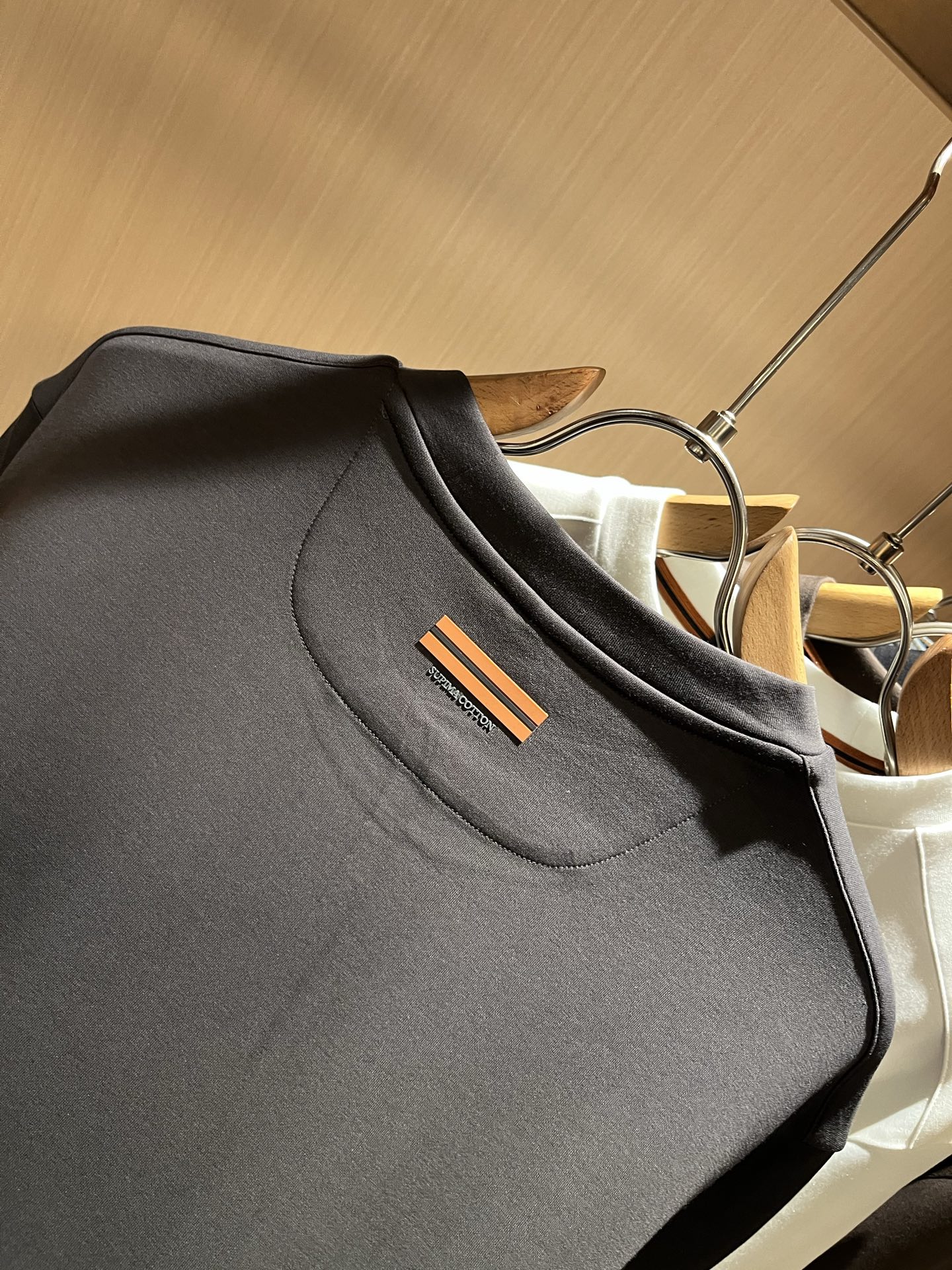  Ermenegildo Zeg*a杰*亚 2025秋冬新品男士长袖休闲打底衫，外贸公司订单！是杰尼亚经