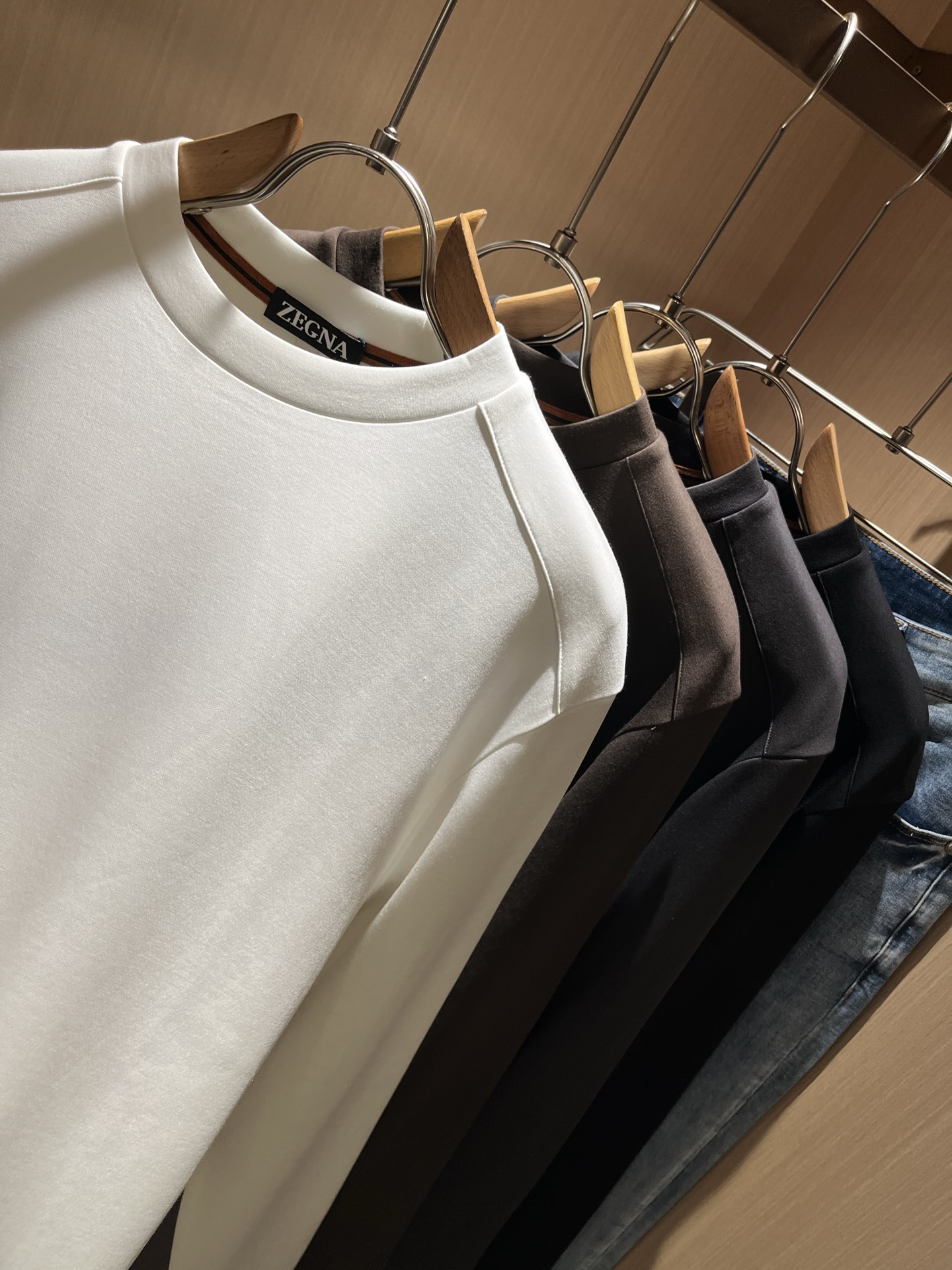  Ermenegildo Zeg*a杰*亚 2025秋冬新品男士长袖休闲打底衫，外贸公司订单！是杰尼亚经