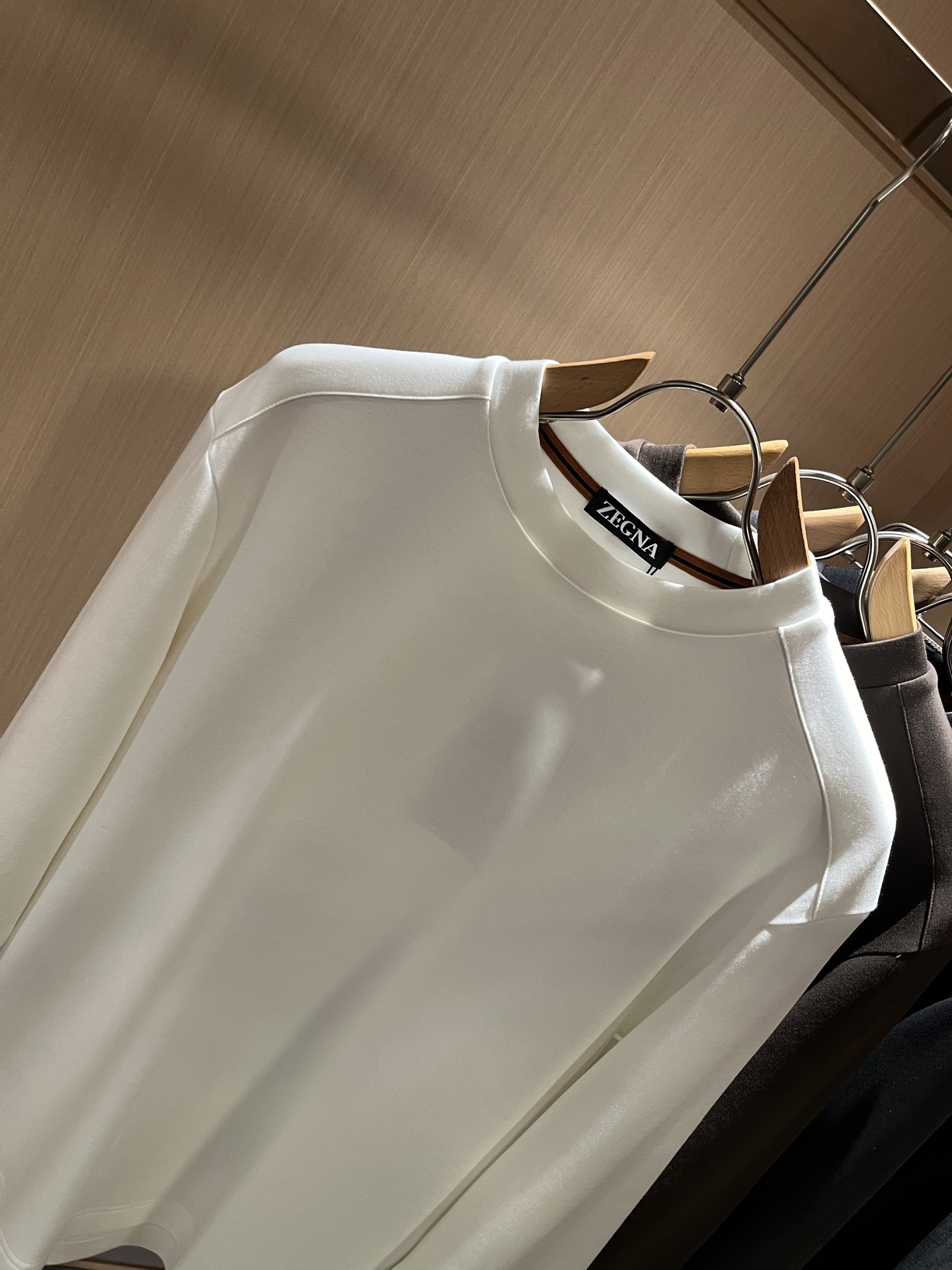  Ermenegildo Zeg*a杰*亚 2025秋冬新品男士长袖休闲打底衫，外贸公司订单！是杰尼亚经