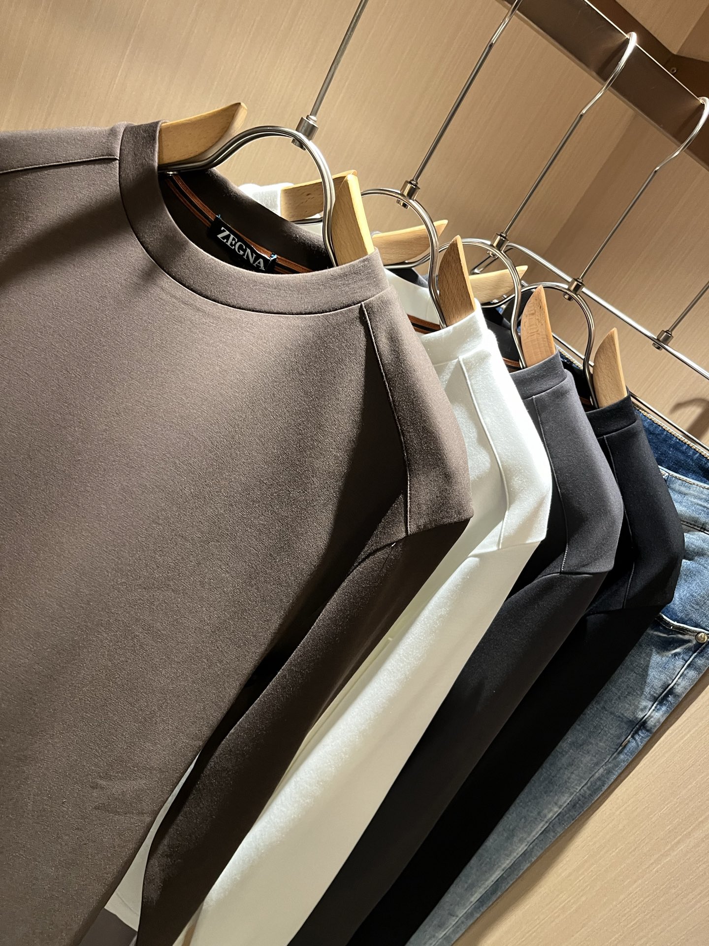  Ermenegildo Zeg*a杰*亚 2025秋冬新品男士长袖休闲打底衫，外贸公司订单！是杰尼亚经