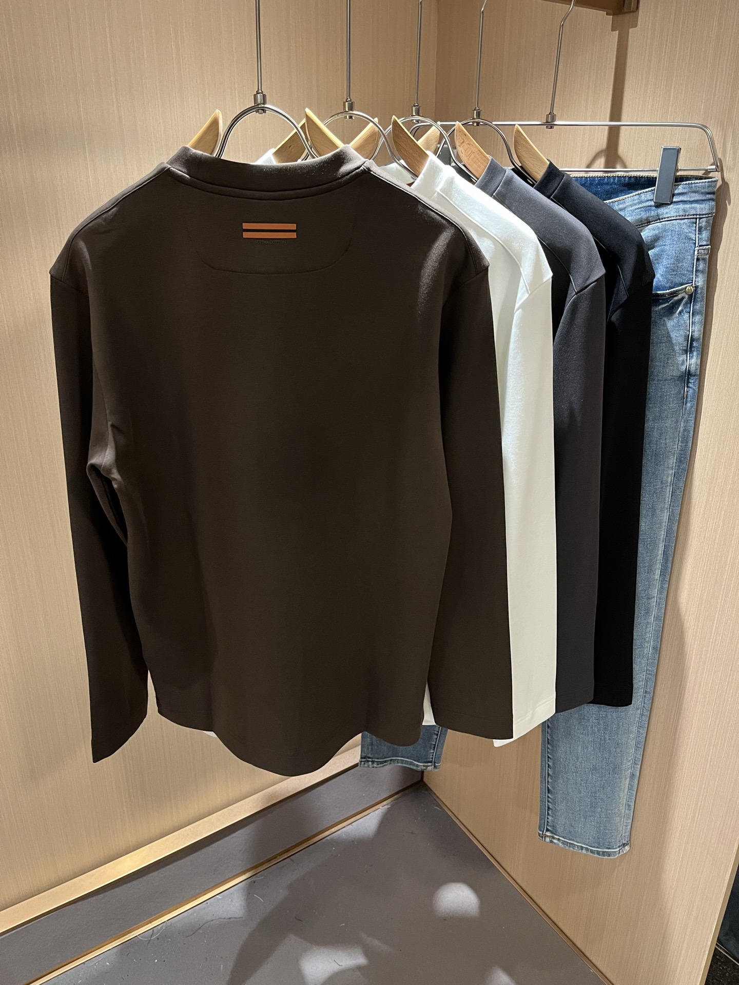  Ermenegildo Zeg*a杰*亚 2025秋冬新品男士长袖休闲打底衫，外贸公司订单！是杰尼亚经