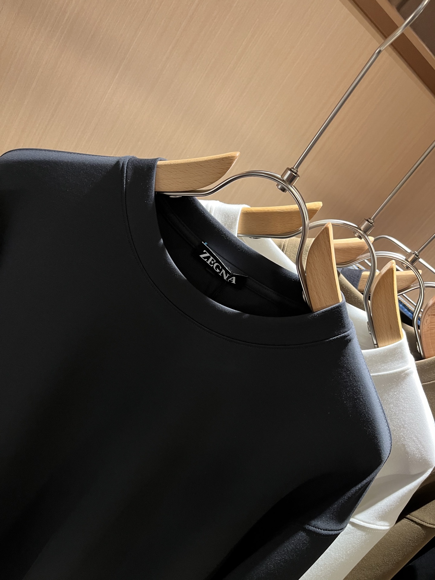  Ermenegildo Zeg*a杰*亚 2025秋冬新款男士休闲卫衣，压轴的渠道货出现了！！柜台同步