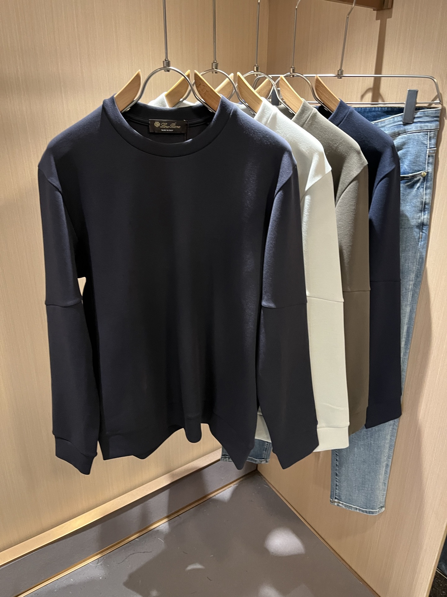  Loro Piana诺悠翩雅 2025秋冬新品男士卫衣，外贸公司订单！客供婴儿绒棉材质，经典的专有织物