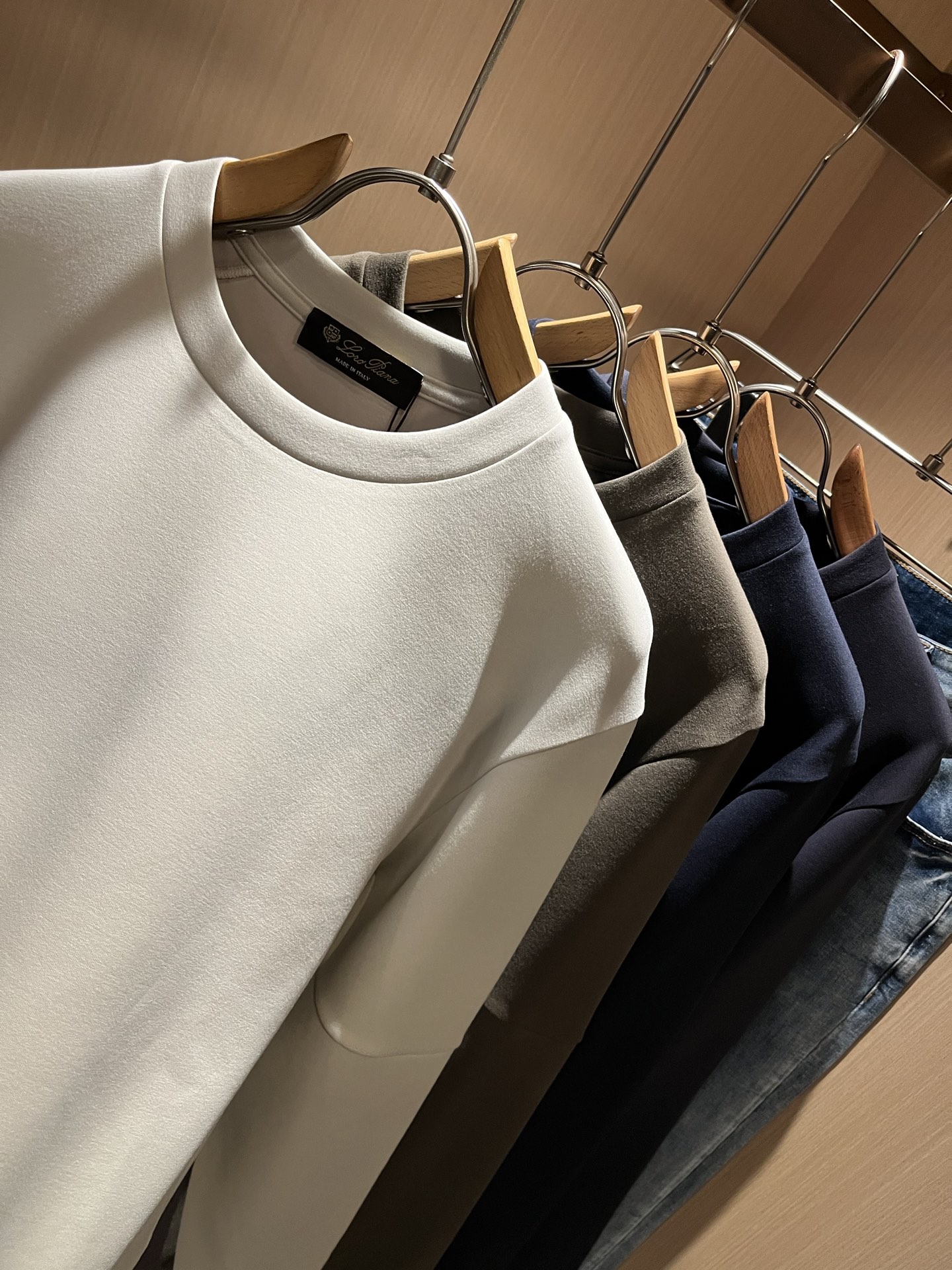  Loro Piana诺悠翩雅 2025秋冬新品男士卫衣，外贸公司订单！客供婴儿绒棉材质，经典的专有织物