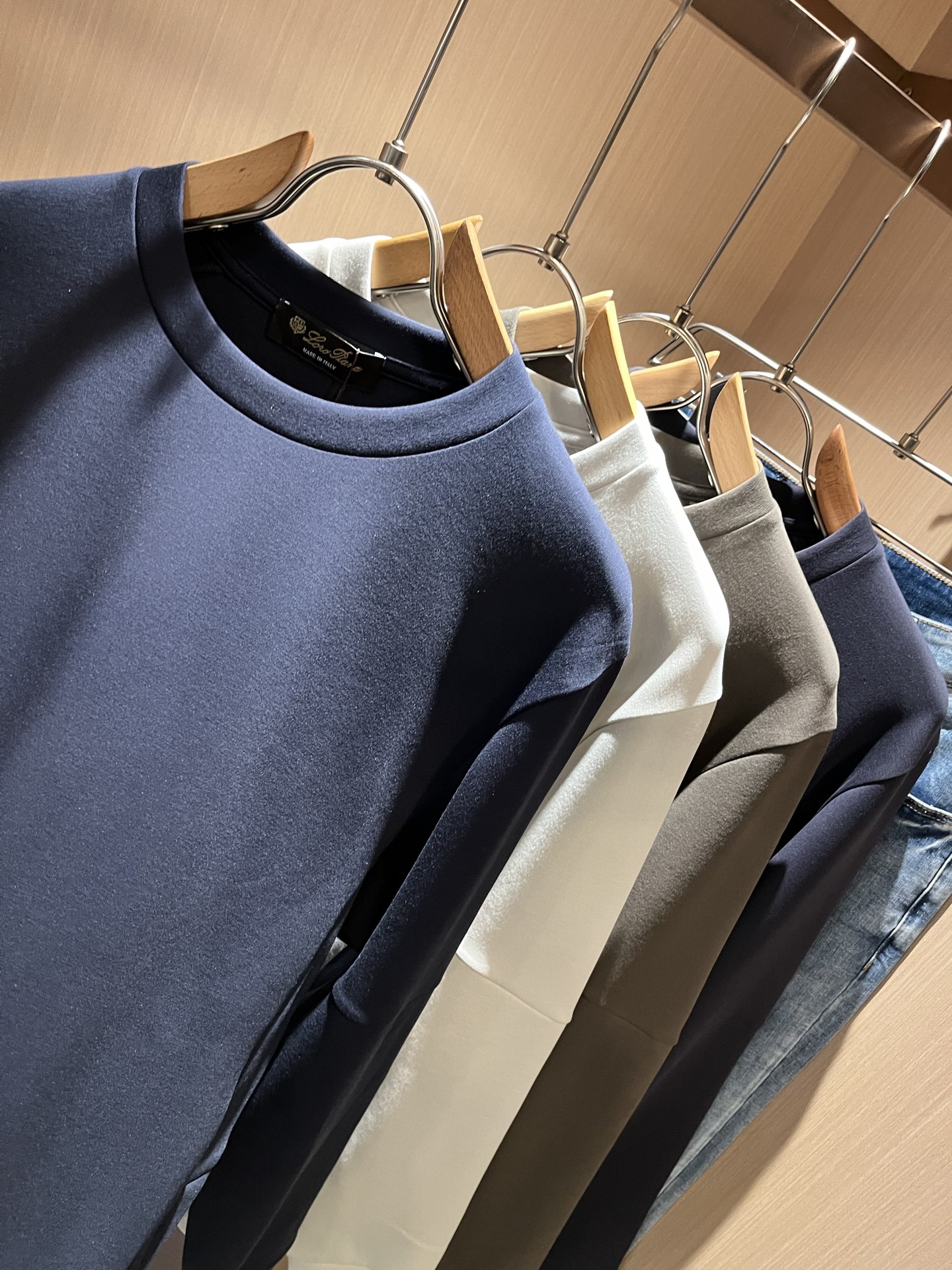  Loro Piana诺悠翩雅 2025秋冬新品男士卫衣，外贸公司订单！客供婴儿绒棉材质，经典的专有织物