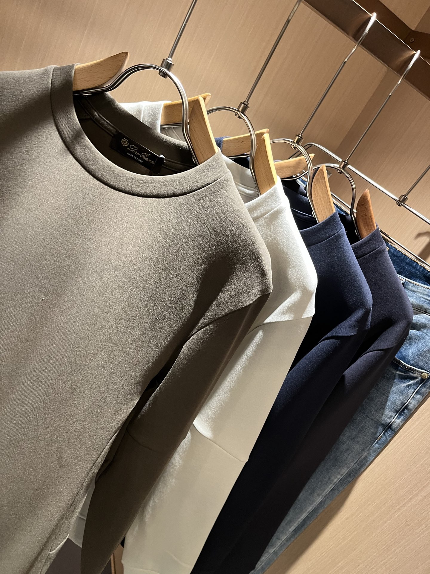  Loro Piana诺悠翩雅 2025秋冬新品男士卫衣，外贸公司订单！客供婴儿绒棉材质，经典的专有织物