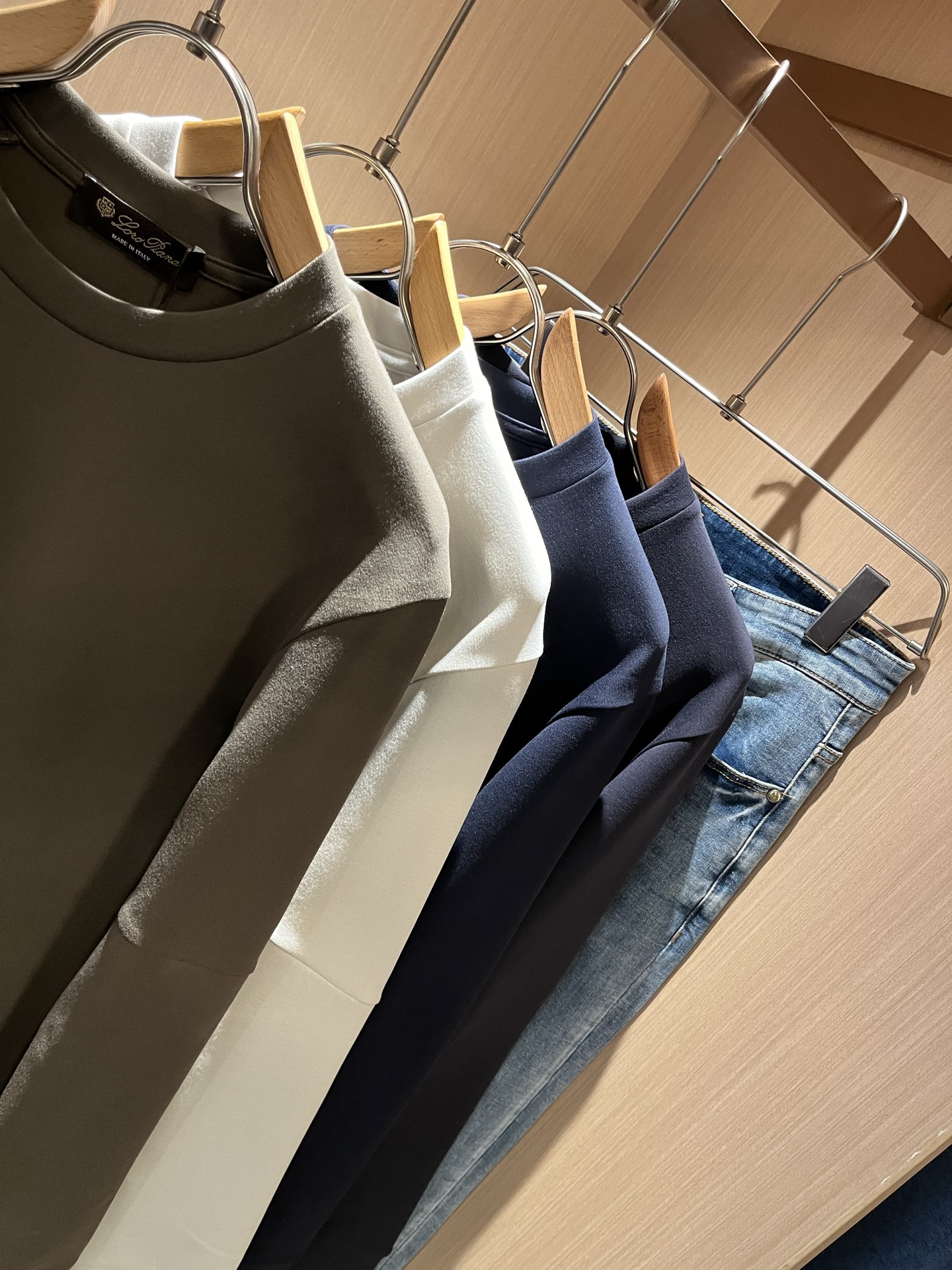  Loro Piana诺悠翩雅 2025秋冬新品男士卫衣，外贸公司订单！客供婴儿绒棉材质，经典的专有织物