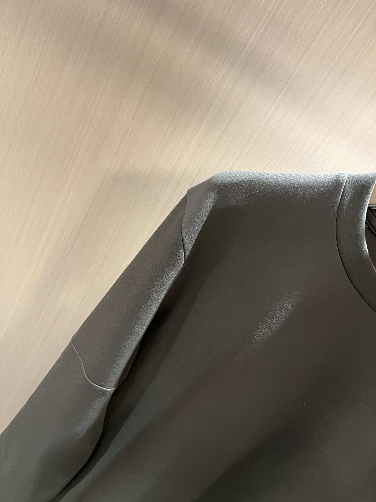  Loro Piana诺悠翩雅 2025秋冬新品男士卫衣，外贸公司订单！客供婴儿绒棉材质，经典的专有织物