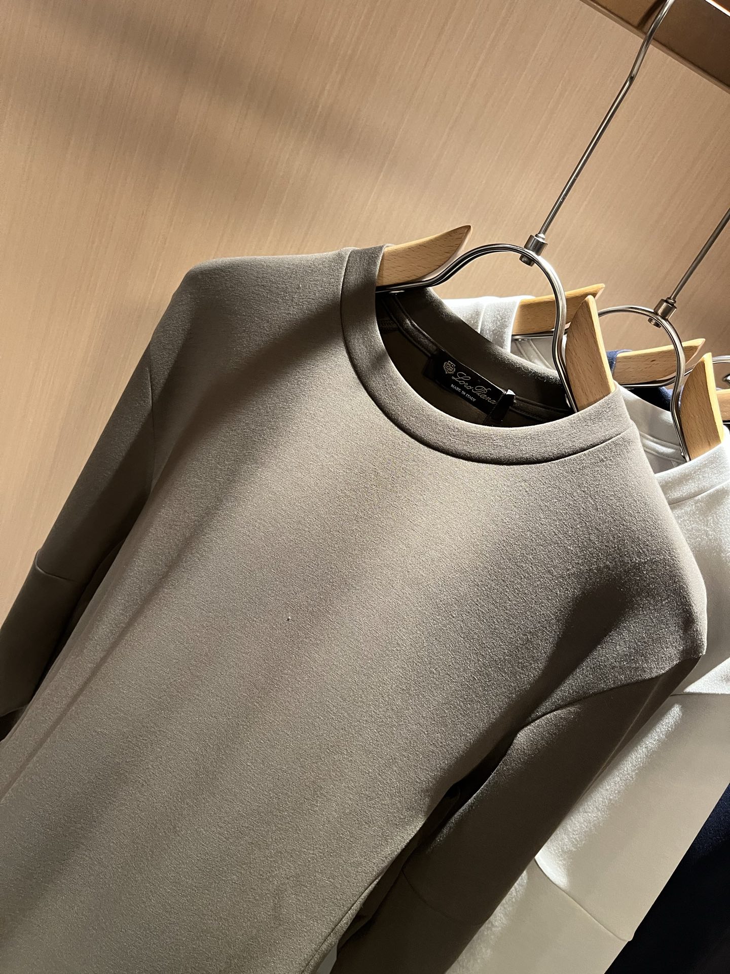  Loro Piana诺悠翩雅 2025秋冬新品男士卫衣，外贸公司订单！客供婴儿绒棉材质，经典的专有织物