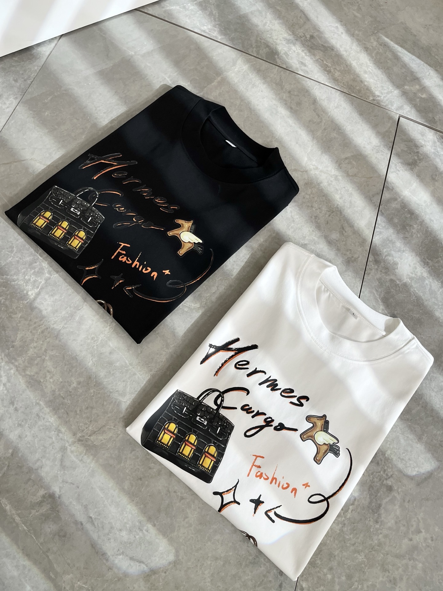  Her*mes爱*仕2025春夏新款男女同款👫短袖T恤，全新升级百搭基础款，低调奢华，品格之选！甄选优