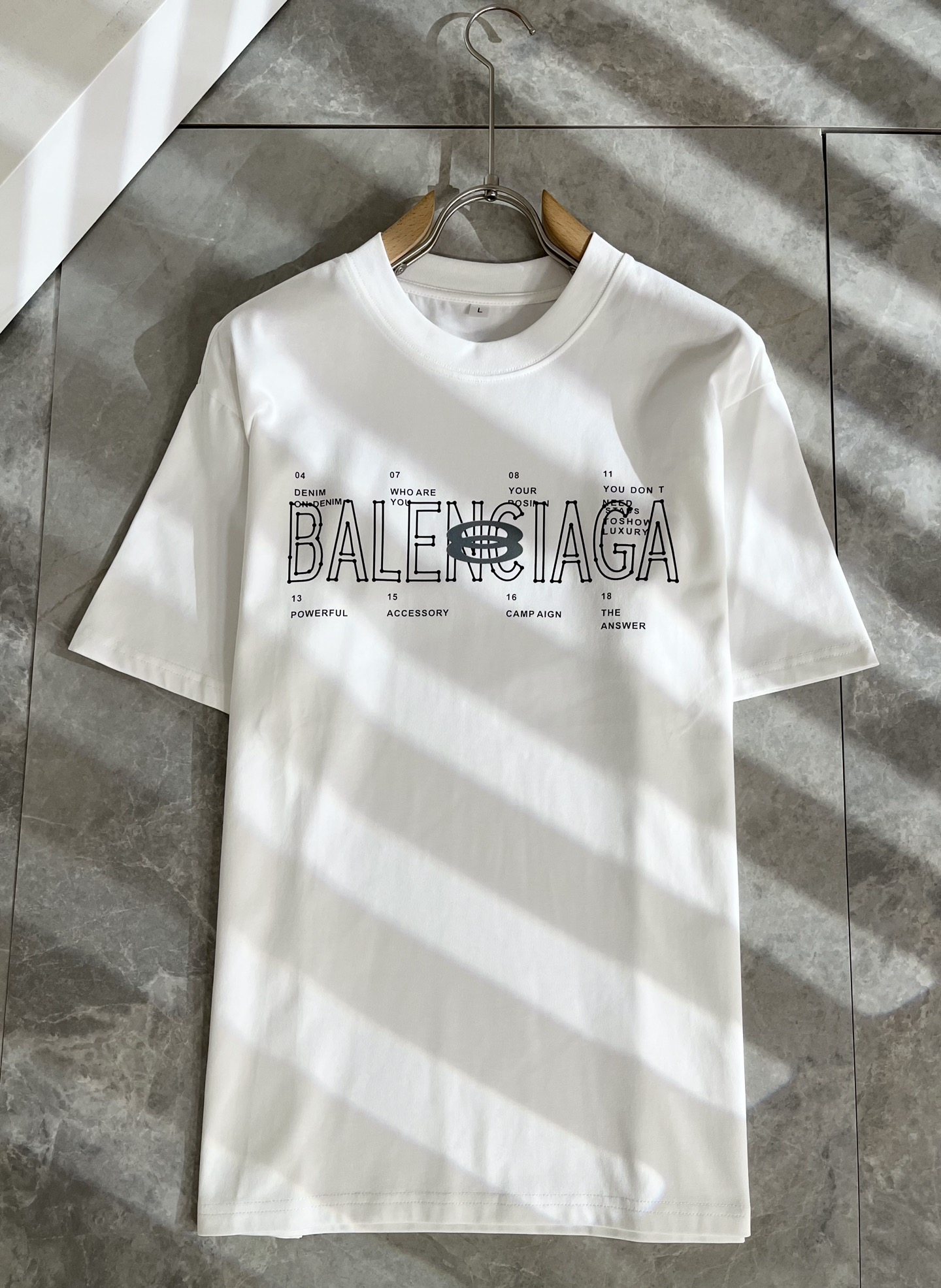    BALENCI*GA巴黎*家 2025春夏新款男女同款👫短袖T恤！走秀图案印花时尚休闲短袖T恤衫！