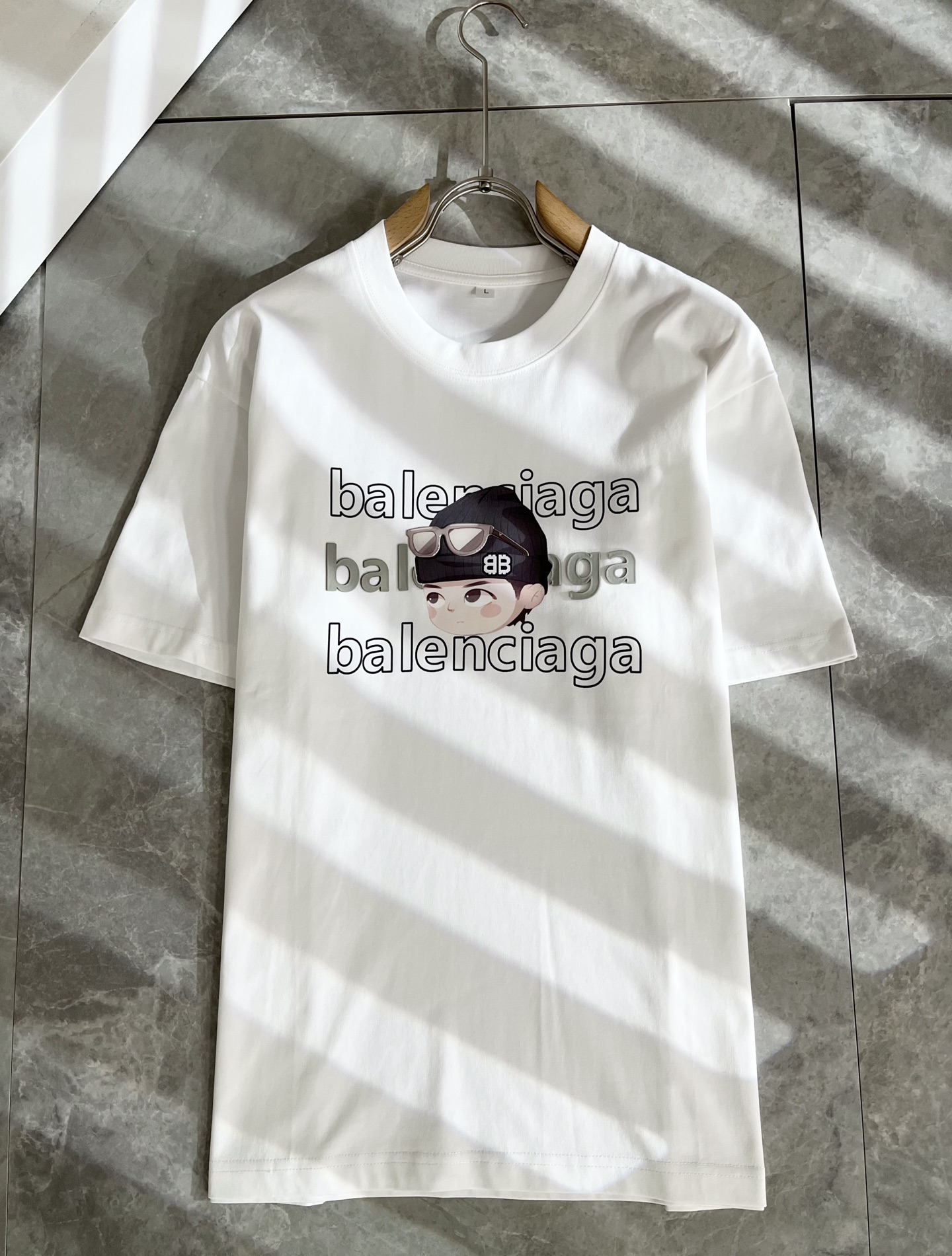    BALENCI*GA巴黎*家 2025春夏新款男女同款👫短袖T恤！走秀图案印花时尚休闲短袖T恤衫！