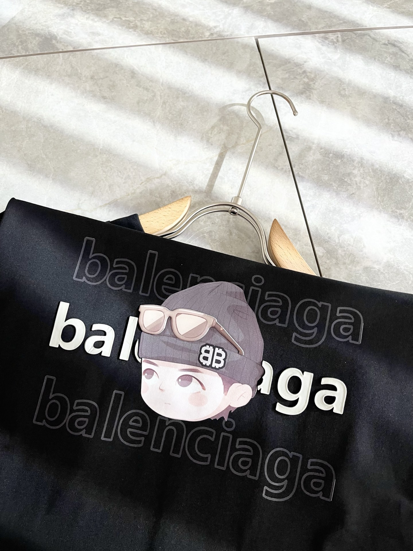    BALENCI*GA巴黎*家 2025春夏新款男女同款👫短袖T恤！走秀图案印花时尚休闲短袖T恤衫！