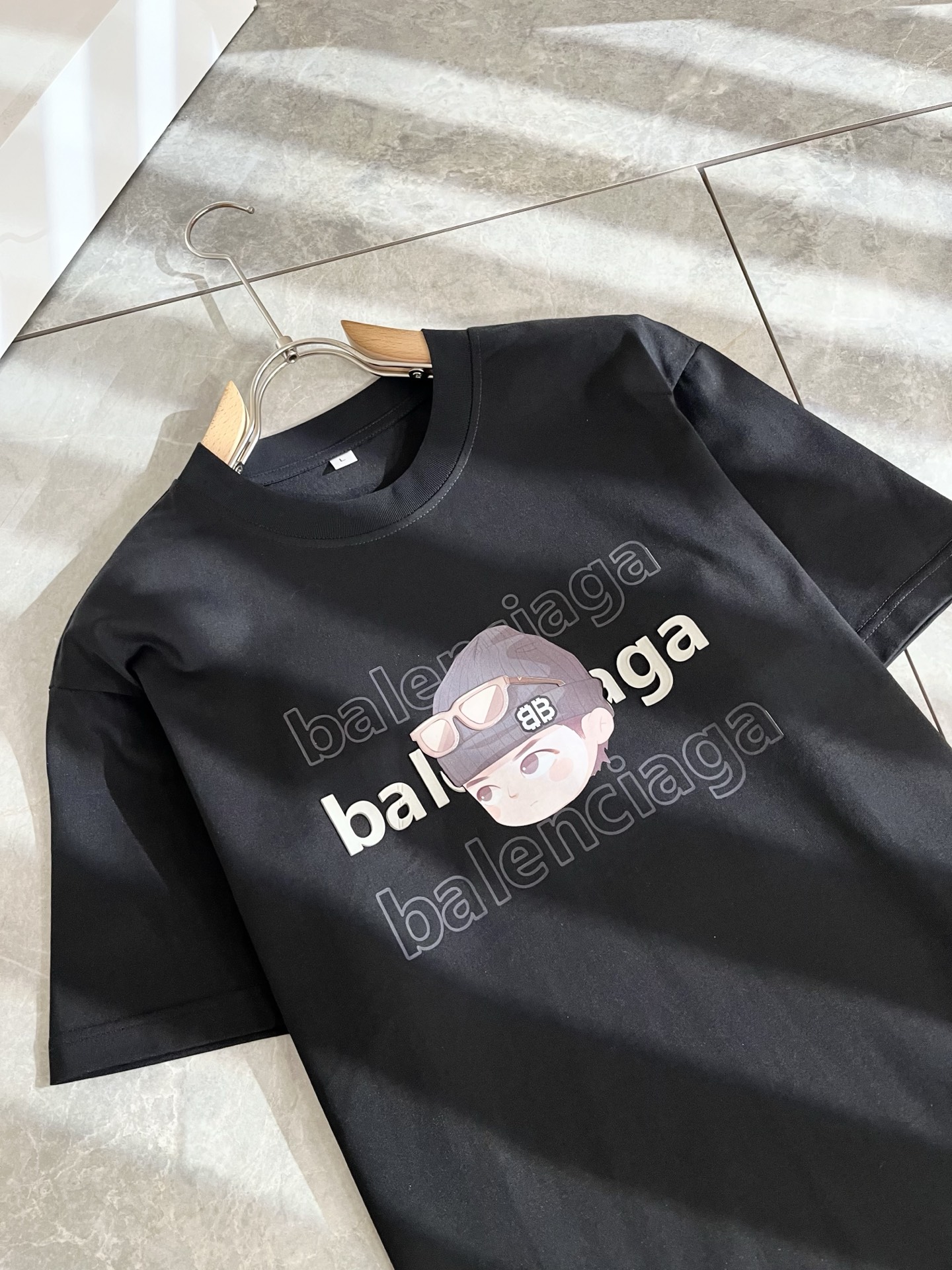    BALENCI*GA巴黎*家 2025春夏新款男女同款👫短袖T恤！走秀图案印花时尚休闲短袖T恤衫！