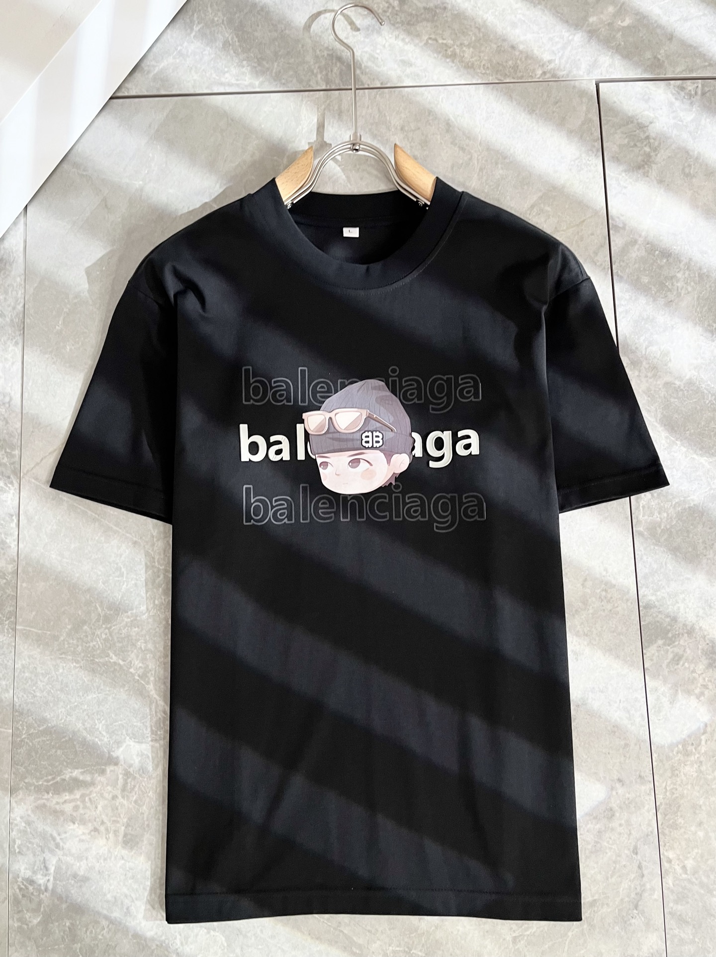    BALENCI*GA巴黎*家 2025春夏新款男女同款👫短袖T恤！走秀图案印花时尚休闲短袖T恤衫！