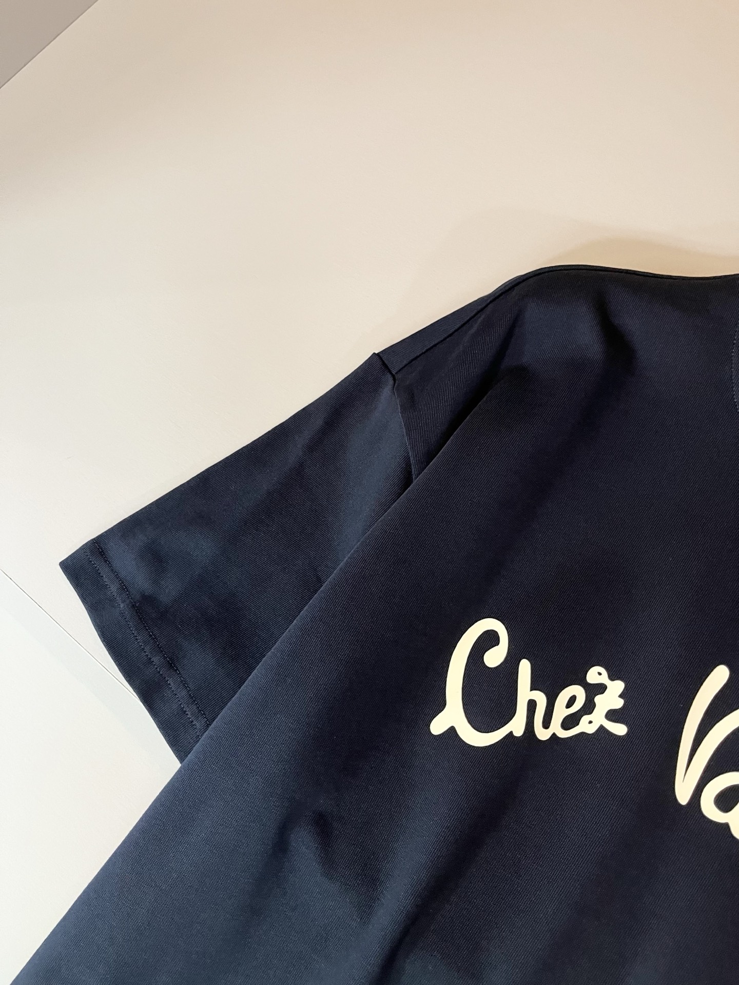  VALENTI*O华伦*奴～柜台款、2025春夏新款休闲套装，胸前logo压胶设计！简单时尚而年轻，百