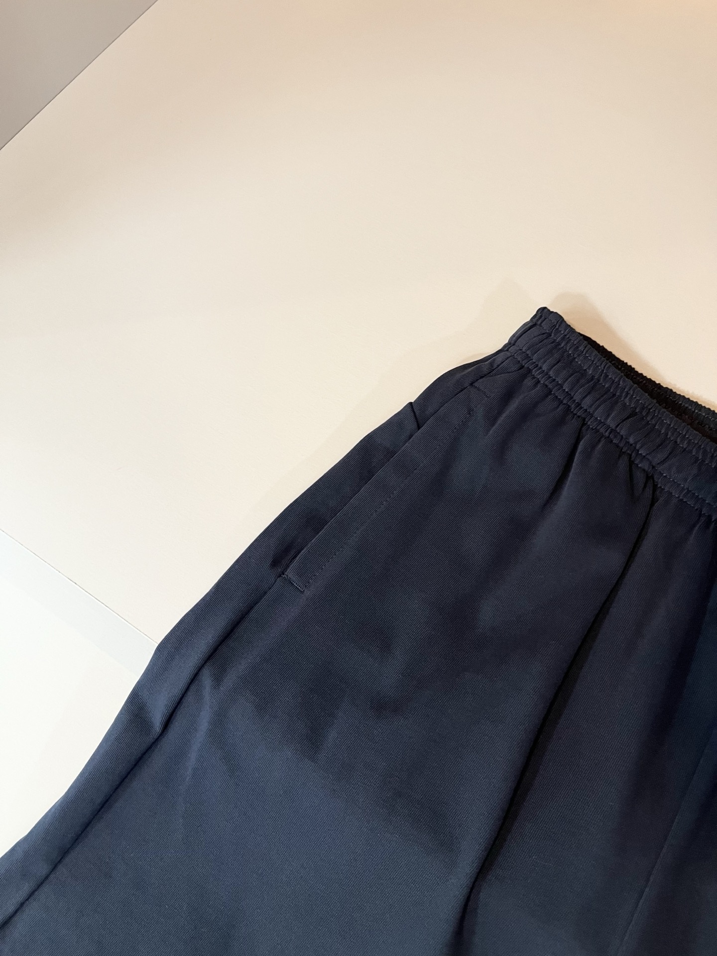  Gucc*古家 2025春夏系列基础圆领套休闲套装，男女同情侣款👫休闲宽松棉质圆领短袖T恤衫！贸易公司