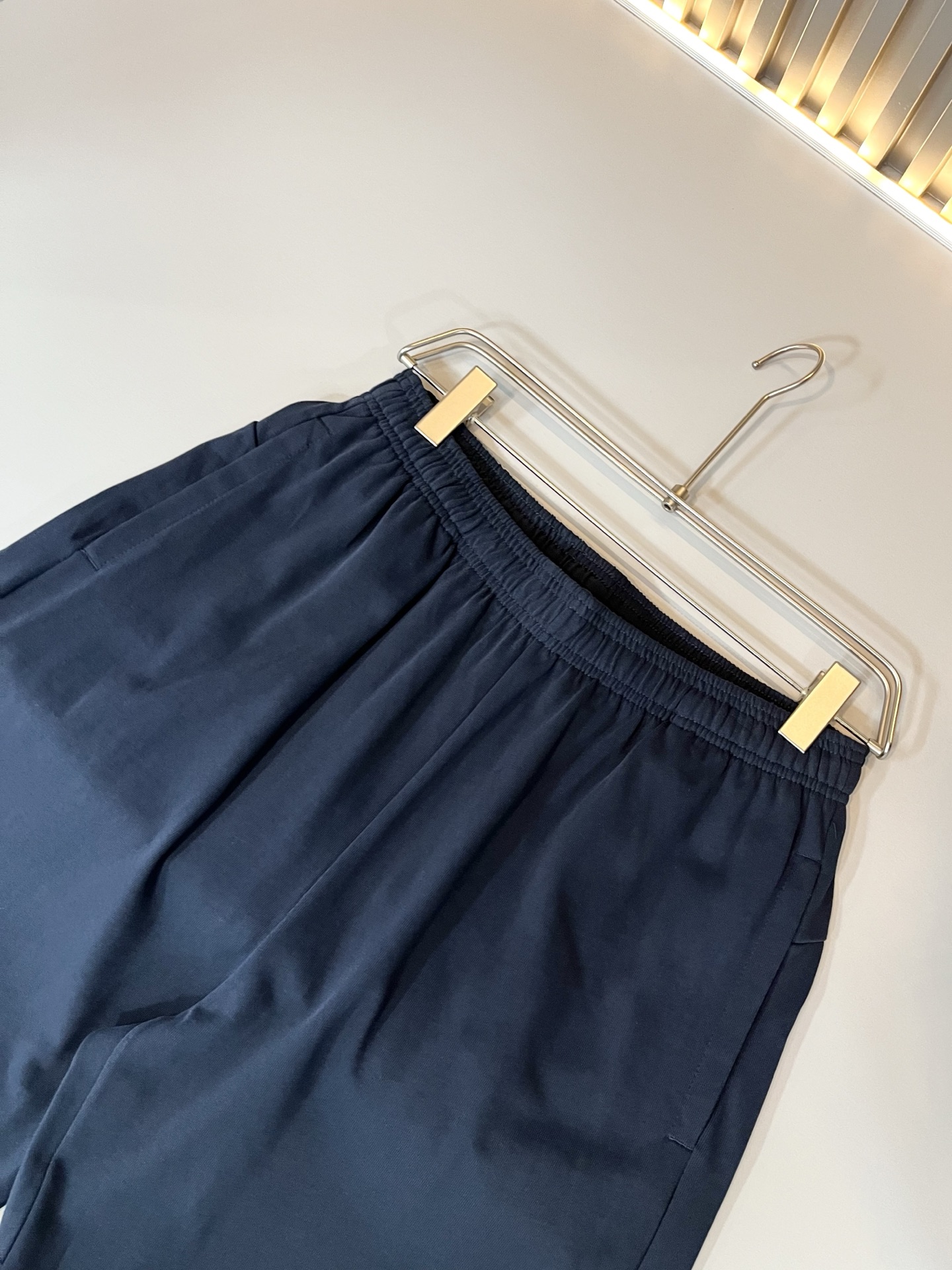  Gucc*古家 2025春夏系列基础圆领套休闲套装，男女同情侣款👫休闲宽松棉质圆领短袖T恤衫！贸易公司