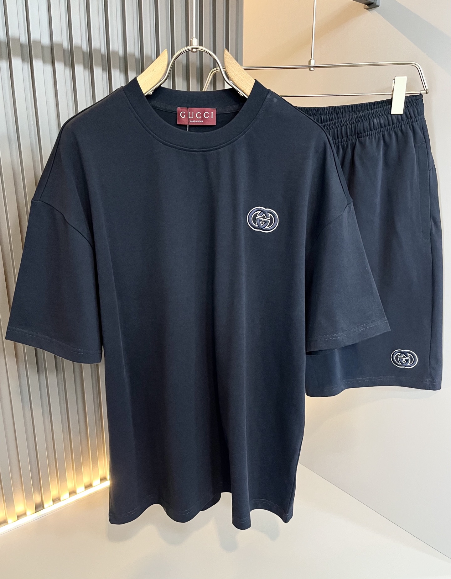  Gucc*古家 2025春夏系列基础圆领套休闲套装，男女同情侣款👫休闲宽松棉质圆领短袖T恤衫！贸易公司