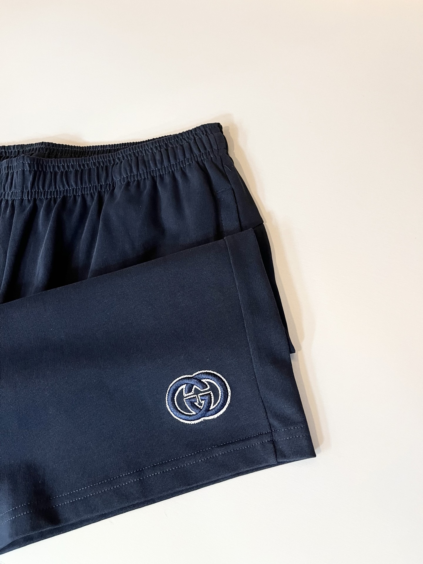  Gucc*古家 2025春夏系列基础圆领套休闲套装，男女同情侣款👫休闲宽松棉质圆领短袖T恤衫！贸易公司