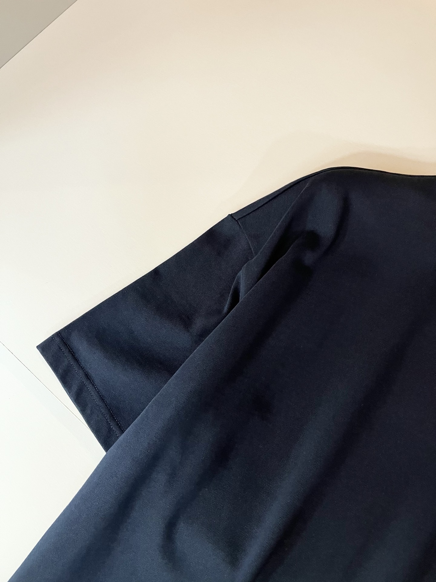  Gucc*古家 2025春夏系列基础圆领套休闲套装，男女同情侣款👫休闲宽松棉质圆领短袖T恤衫！贸易公司