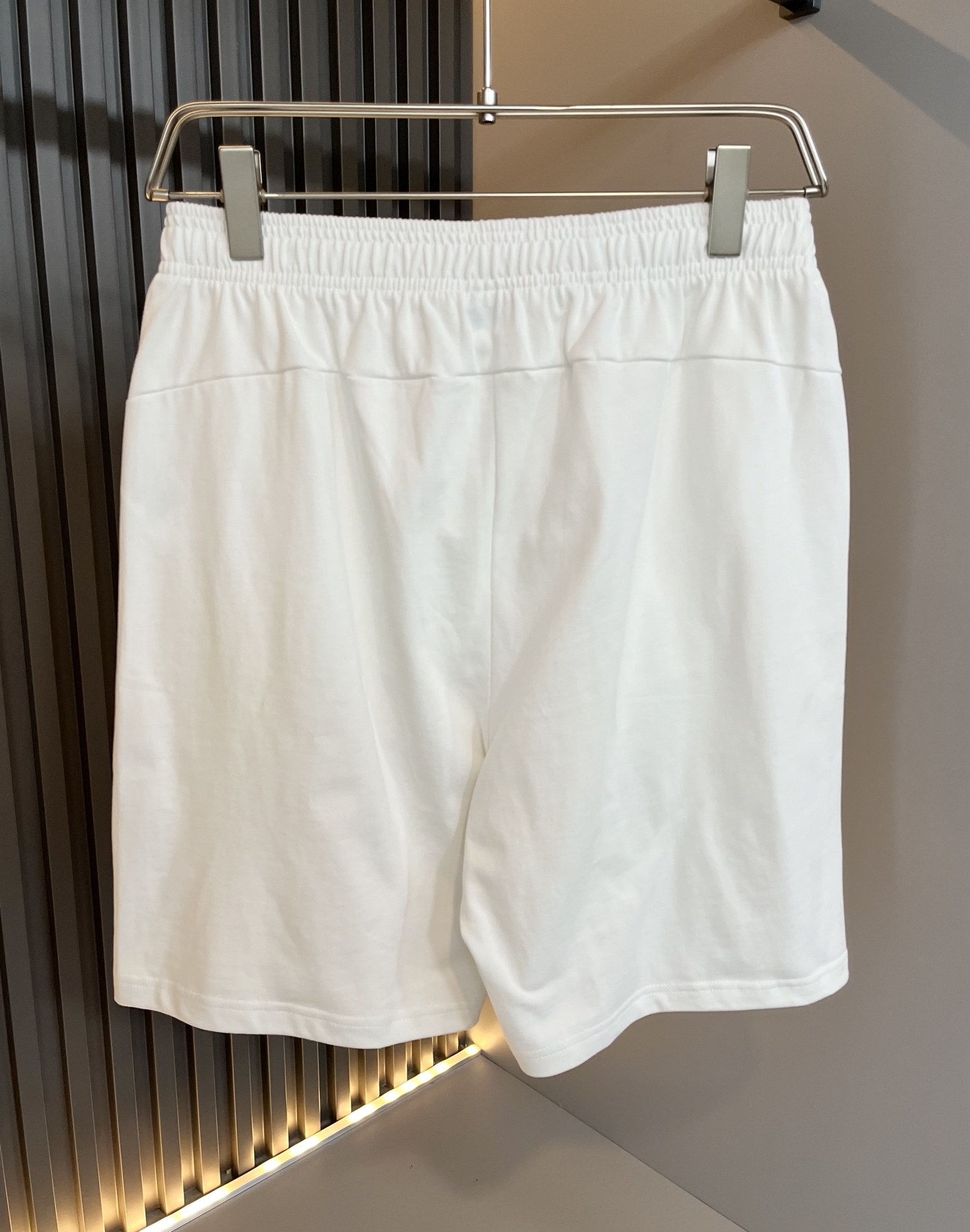 Bur*erry 巴*莉 2025春夏新款男女同款👫休闲套装，品牌最新设计元素！既不单调也不复杂，好处的