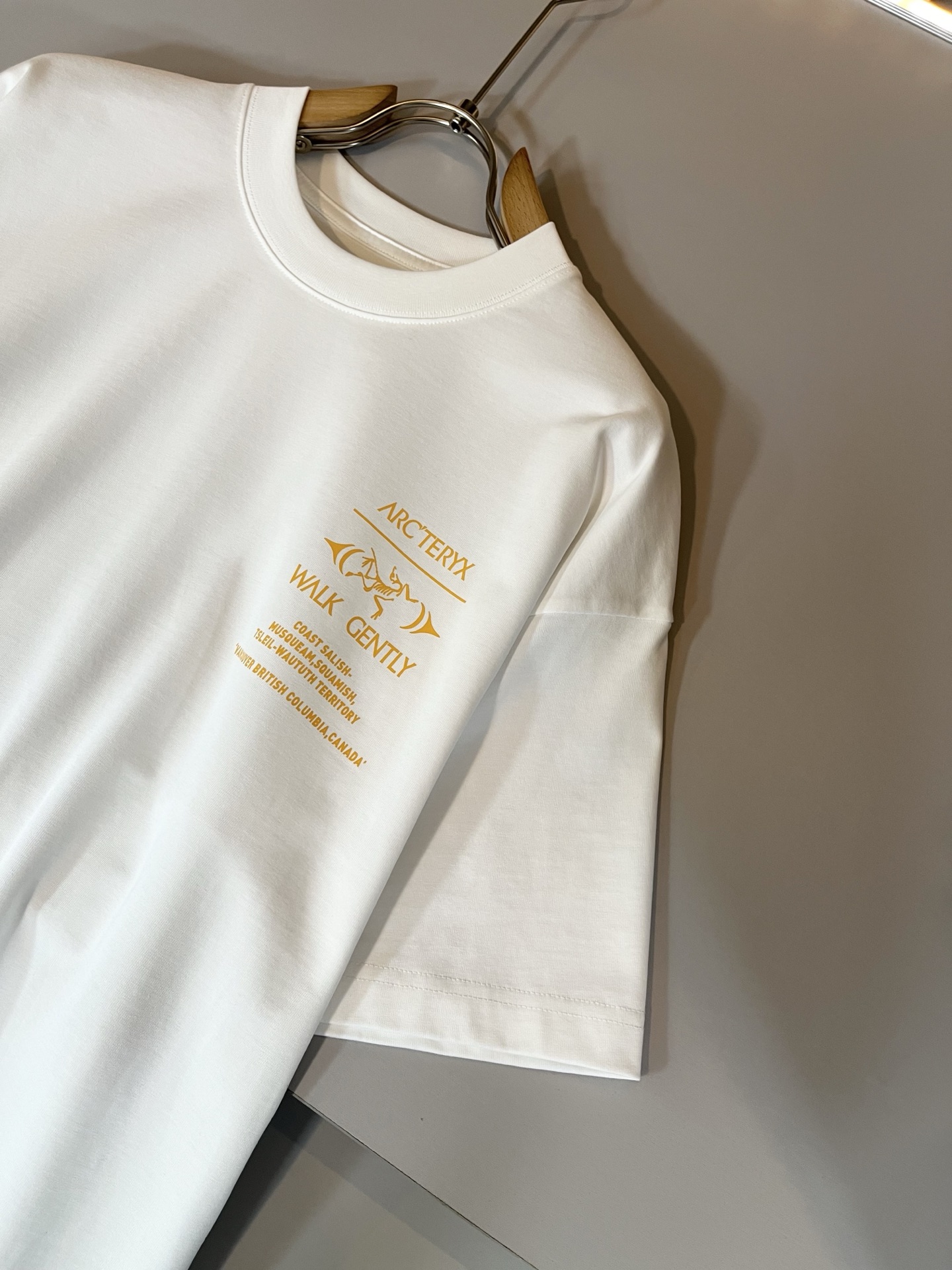  ARCTER*X始*祖鸟 2025春夏新款男女同款👫短袖T恤户外品牌可能大家第一想到的就是加拿大鹅、始