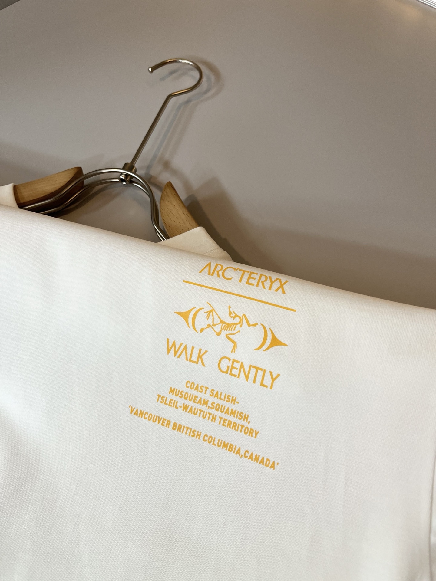  ARCTER*X始*祖鸟 2025春夏新款男女同款👫短袖T恤户外品牌可能大家第一想到的就是加拿大鹅、始