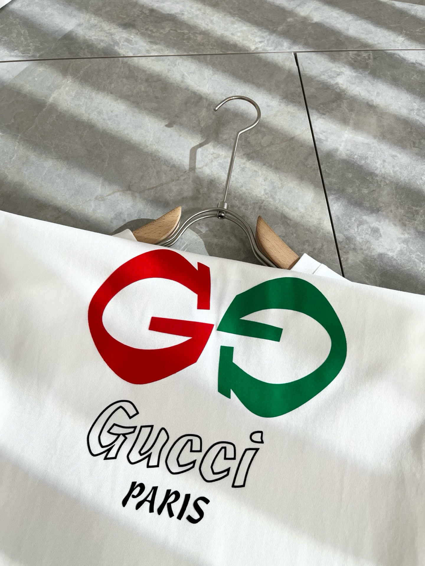    Gucc*古家 2025春夏新款男女同情侣款👫休闲宽松棉质圆领短袖T恤衫！贸易公司渠道稀出，同步官