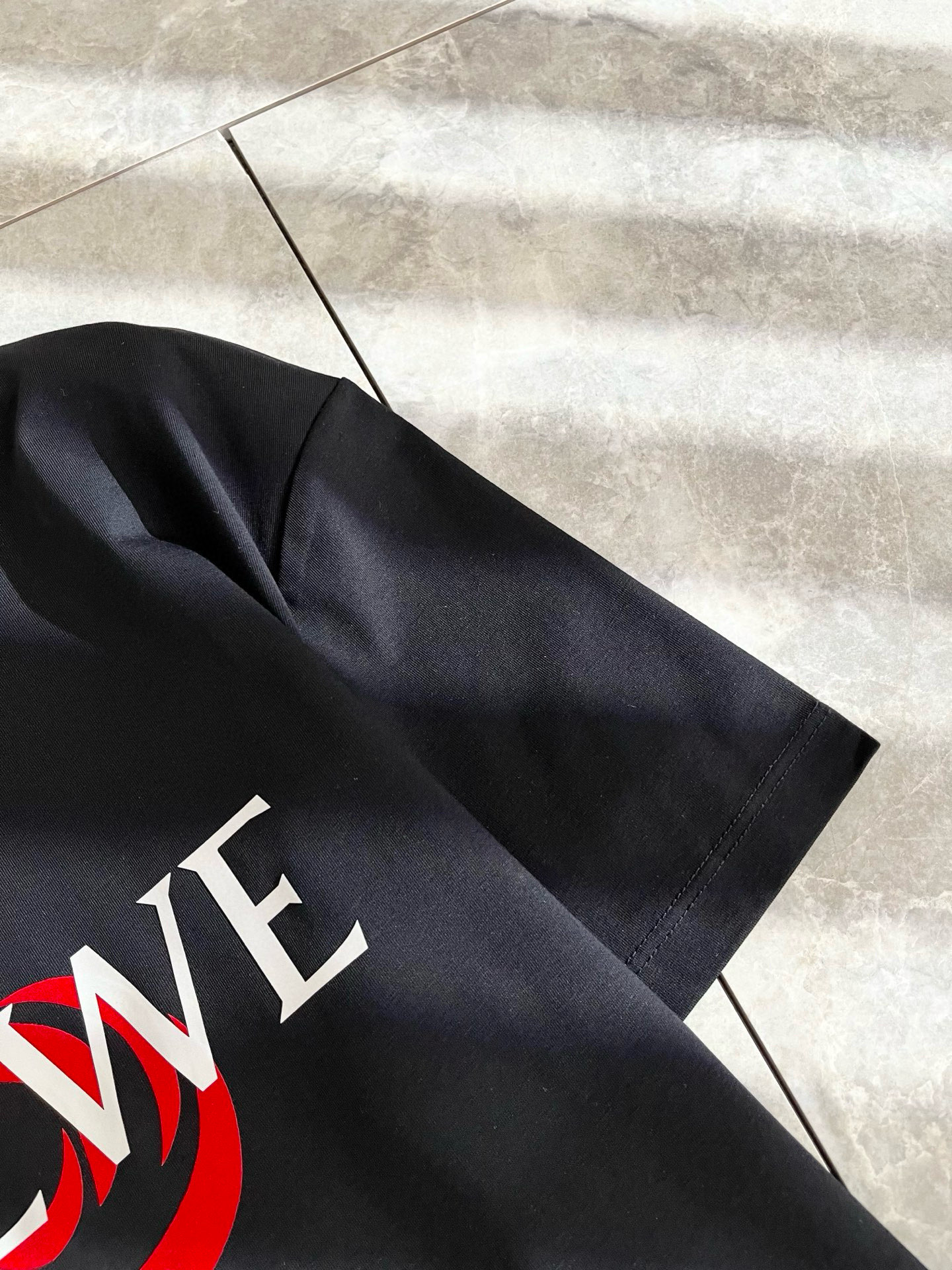  LOE*WE罗*威 2025春夏新款男女同款👫短袖T恤，意大利原厂订单渠道，极具个性高级风，标志log