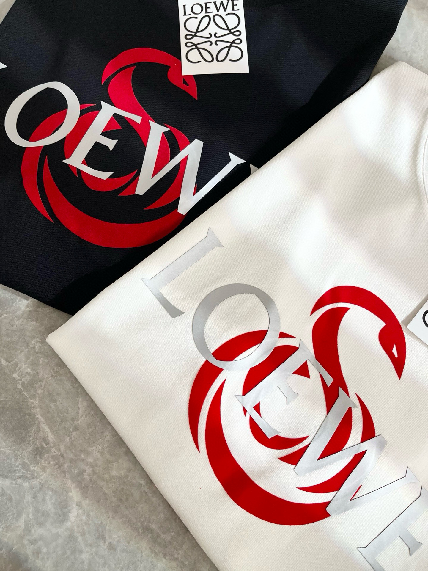  LOE*WE罗*威 2025春夏新款男女同款👫短袖T恤，意大利原厂订单渠道，极具个性高级风，标志log