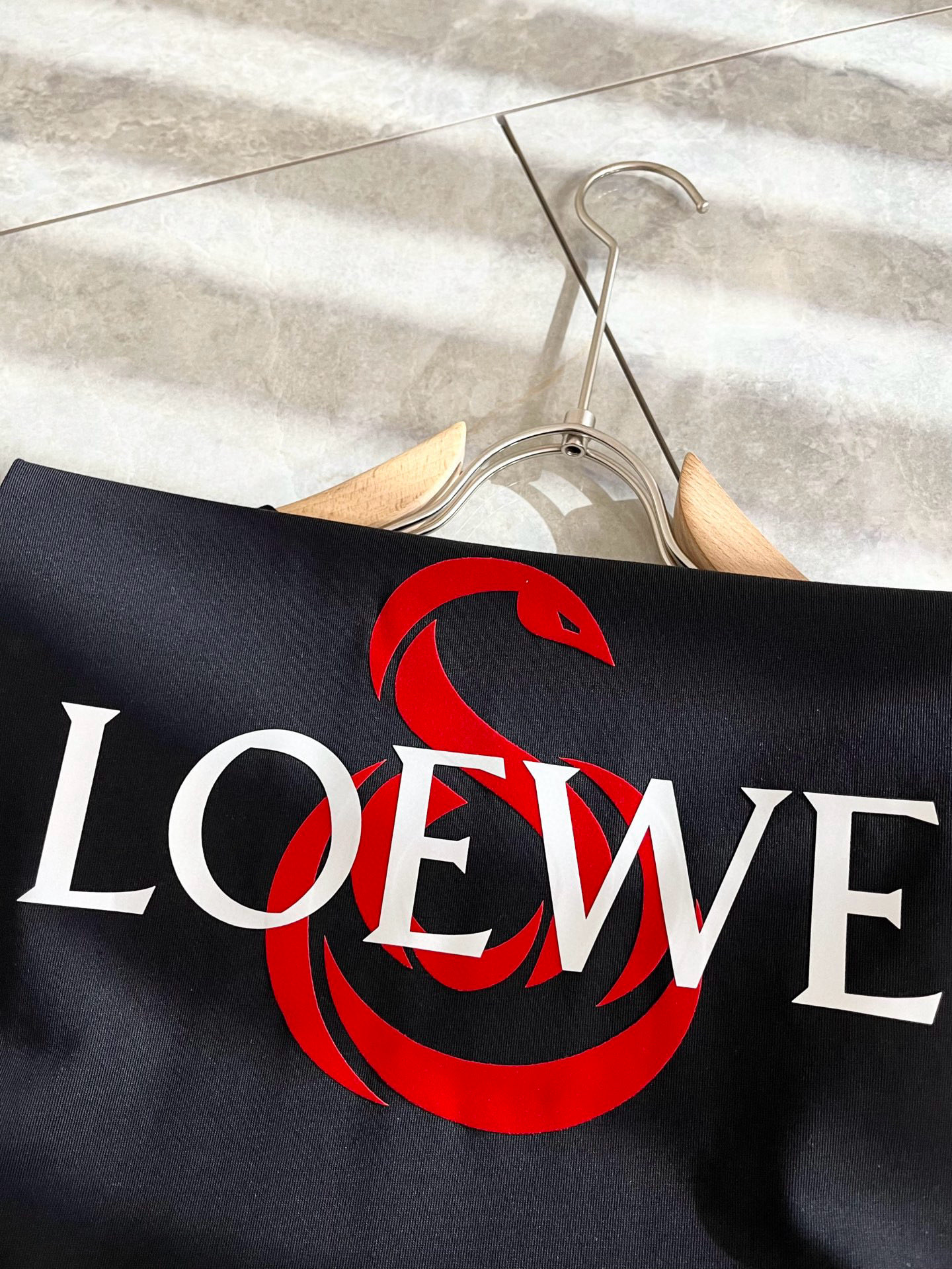  LOE*WE罗*威 2025春夏新款男女同款👫短袖T恤，意大利原厂订单渠道，极具个性高级风，标志log