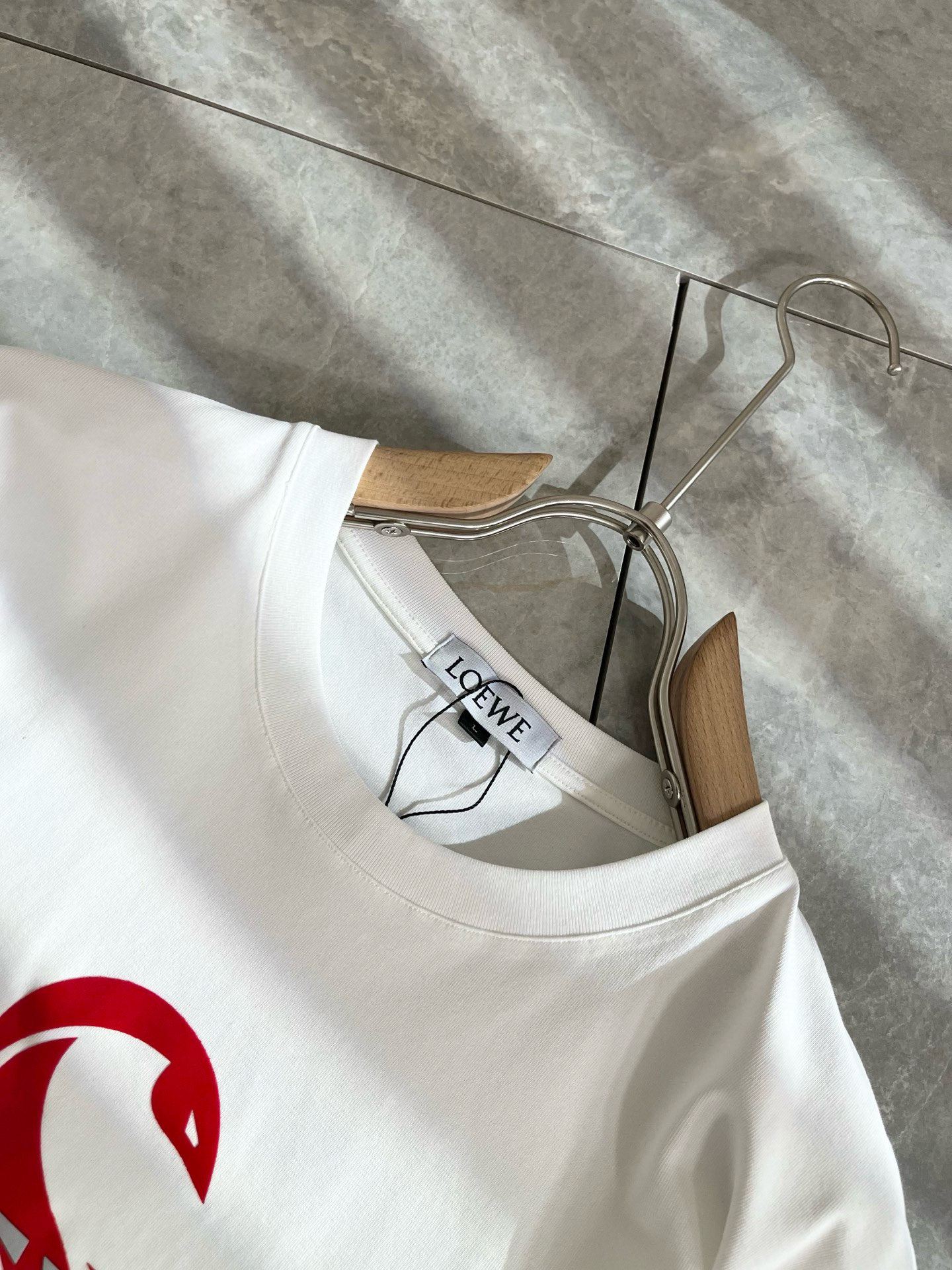  LOE*WE罗*威 2025春夏新款男女同款👫短袖T恤，意大利原厂订单渠道，极具个性高级风，标志log