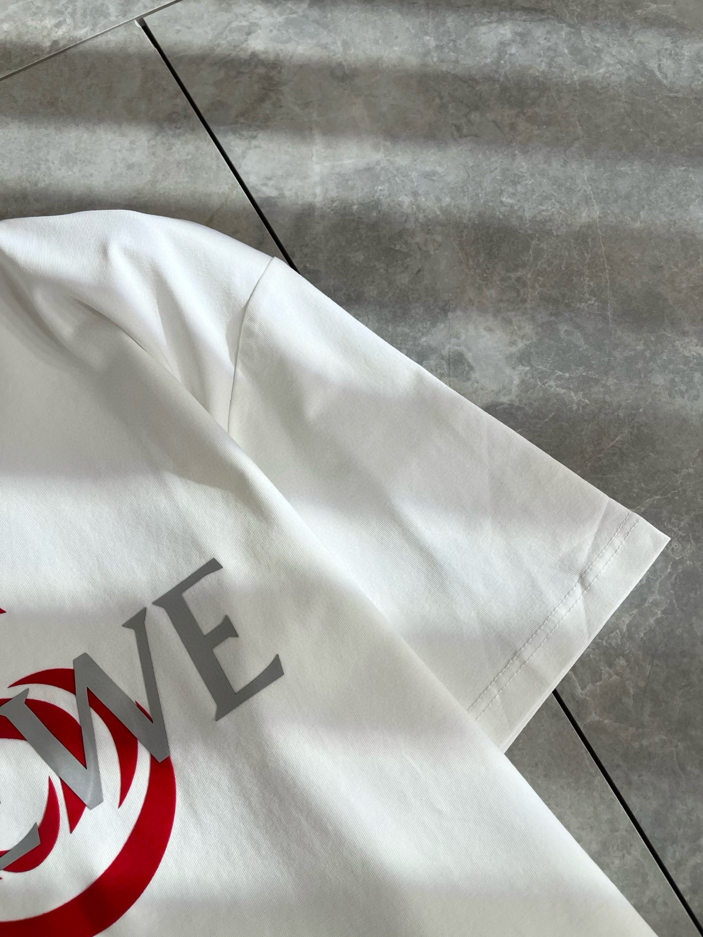  LOE*WE罗*威 2025春夏新款男女同款👫短袖T恤，意大利原厂订单渠道，极具个性高级风，标志log