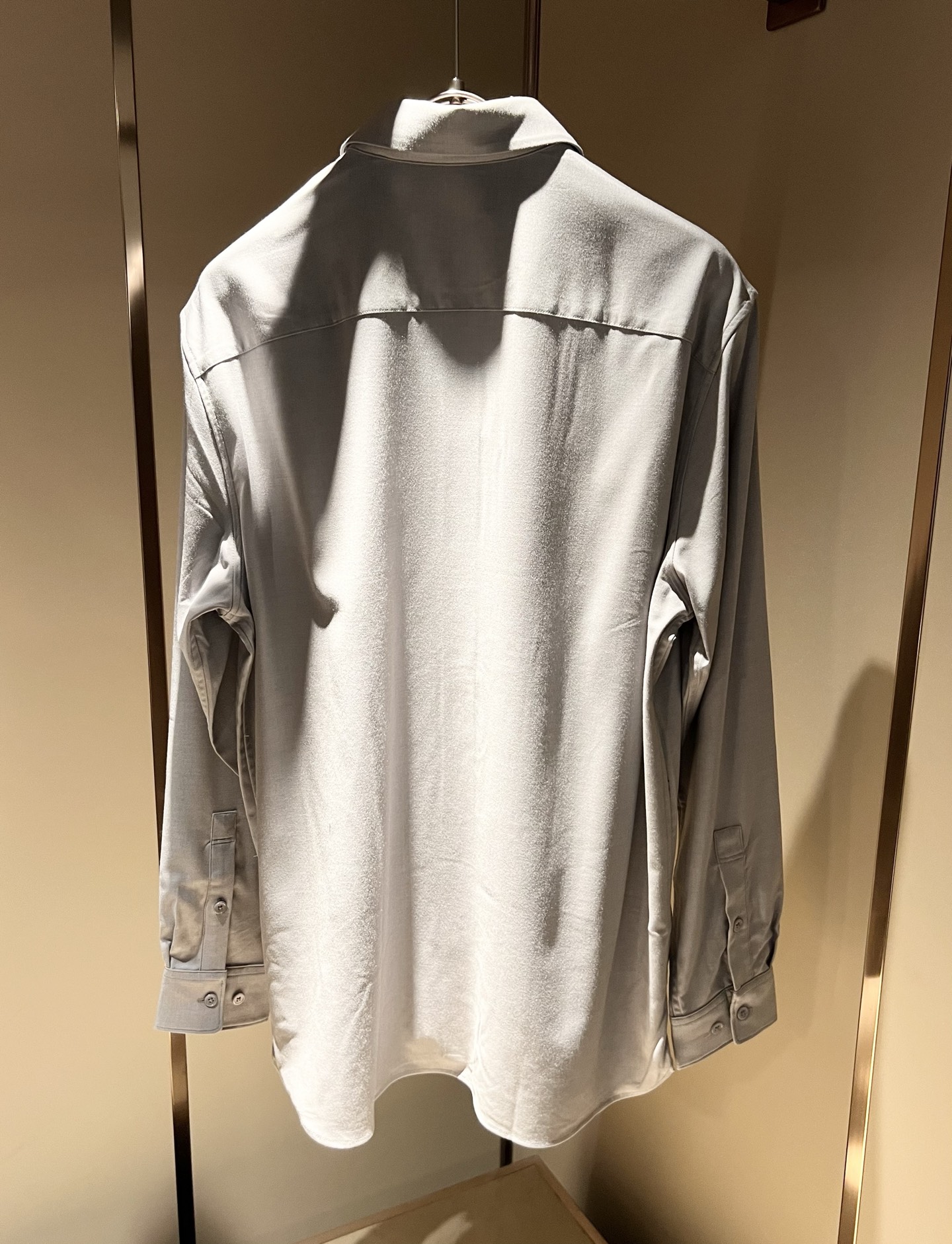  Loro Piana诺悠翩雅 2025秋冬男士衬衣，最新的贸易订单全品相！！网红款！上身舒适透气，不僵