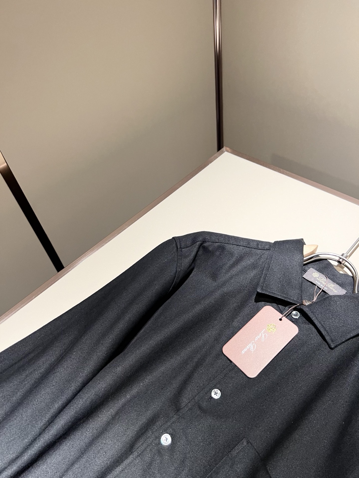  Loro Piana诺悠翩雅 2025春夏男士衬衣，最新的贸易订单全品相！！网红款！上身舒适透气，不僵