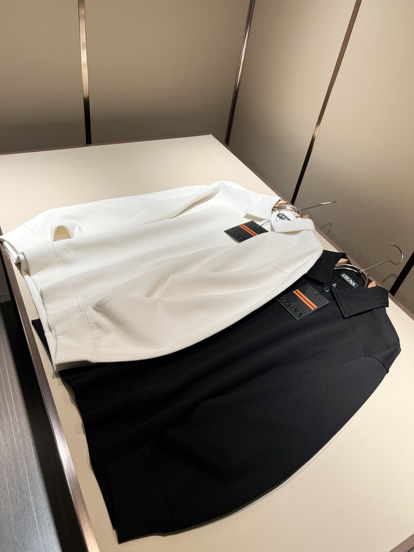  Ermenegildo Zeg*a杰*亚 2025秋冬新款男士休闲卫衣，压轴的渠道货出现了！！柜台同步