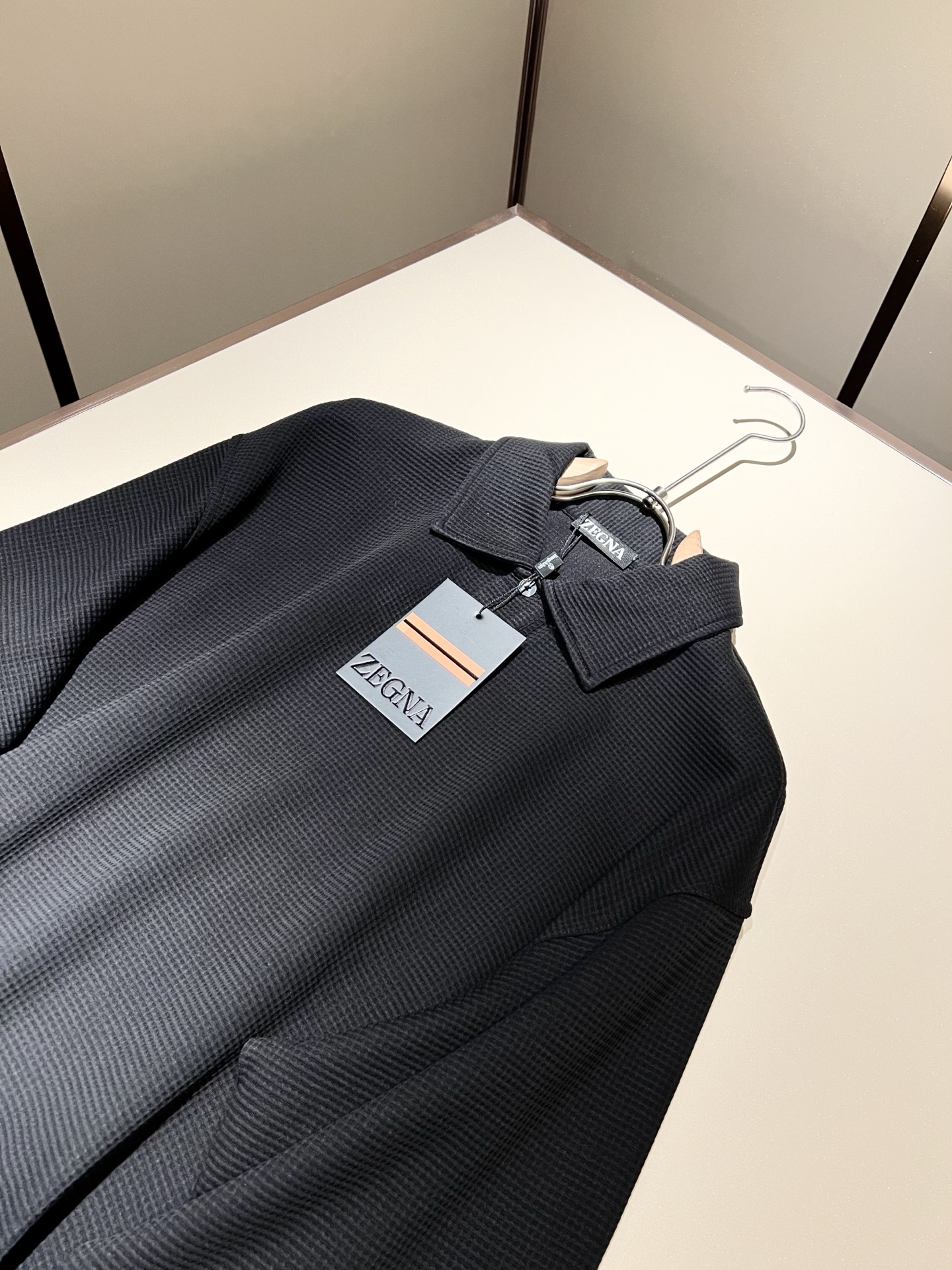  Ermenegildo Zeg*a杰*亚 2025秋冬新款男士休闲卫衣，压轴的渠道货出现了！！柜台同步