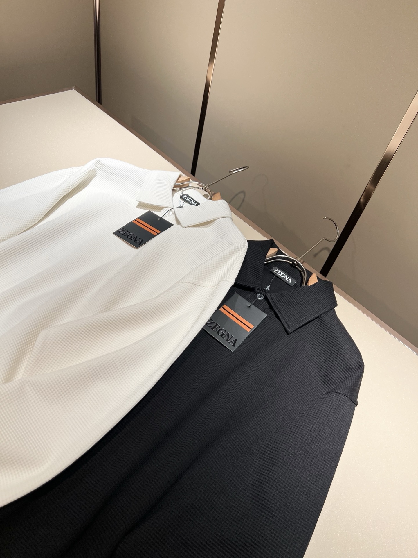  Ermenegildo Zeg*a杰*亚 2025秋冬新款男士休闲卫衣，压轴的渠道货出现了！！柜台同步