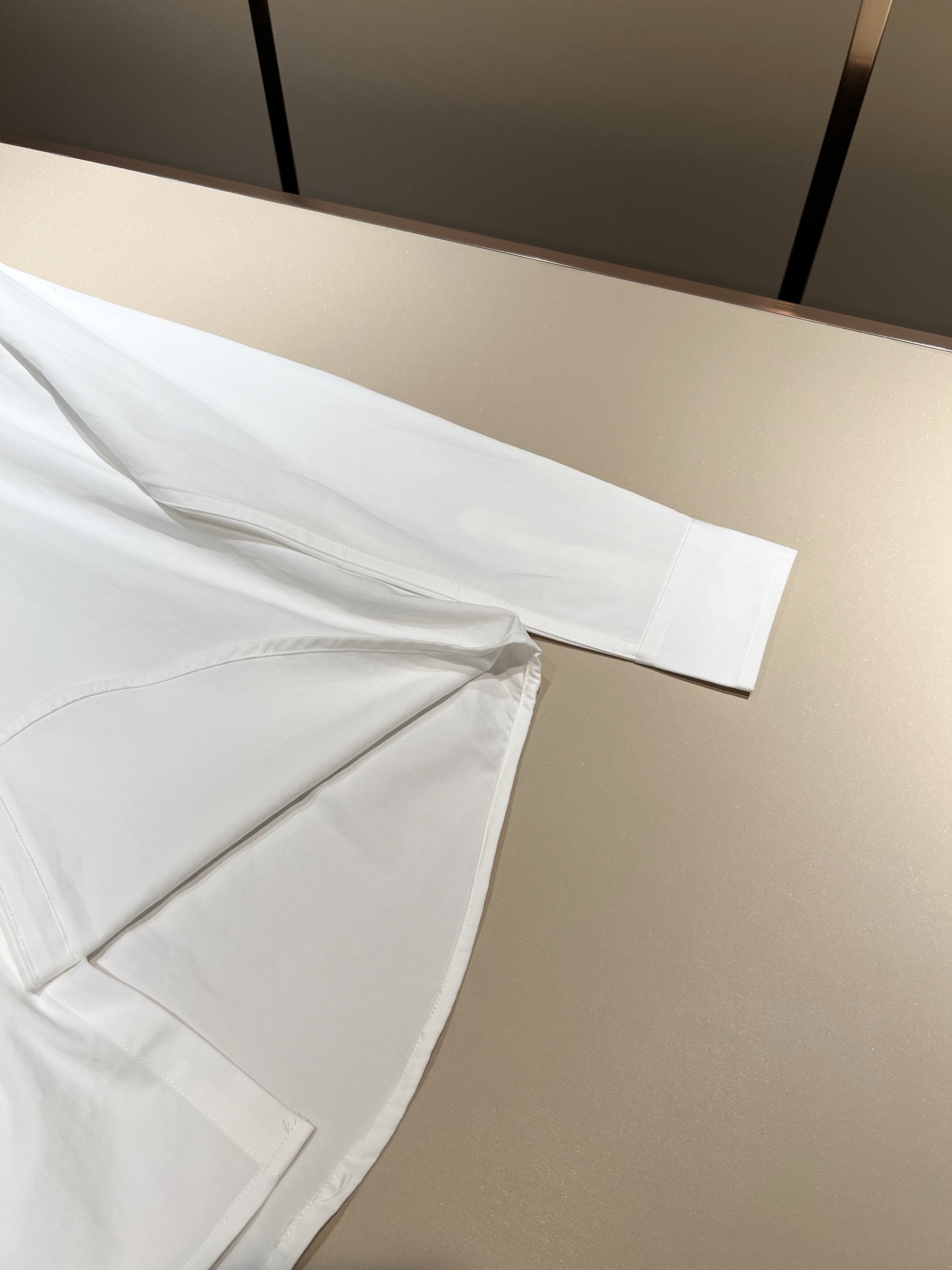  BC-Brunello Cucineli 2025秋冬新款男士长袖衬衣，众多明星都爱穿的时尚百搭单品！