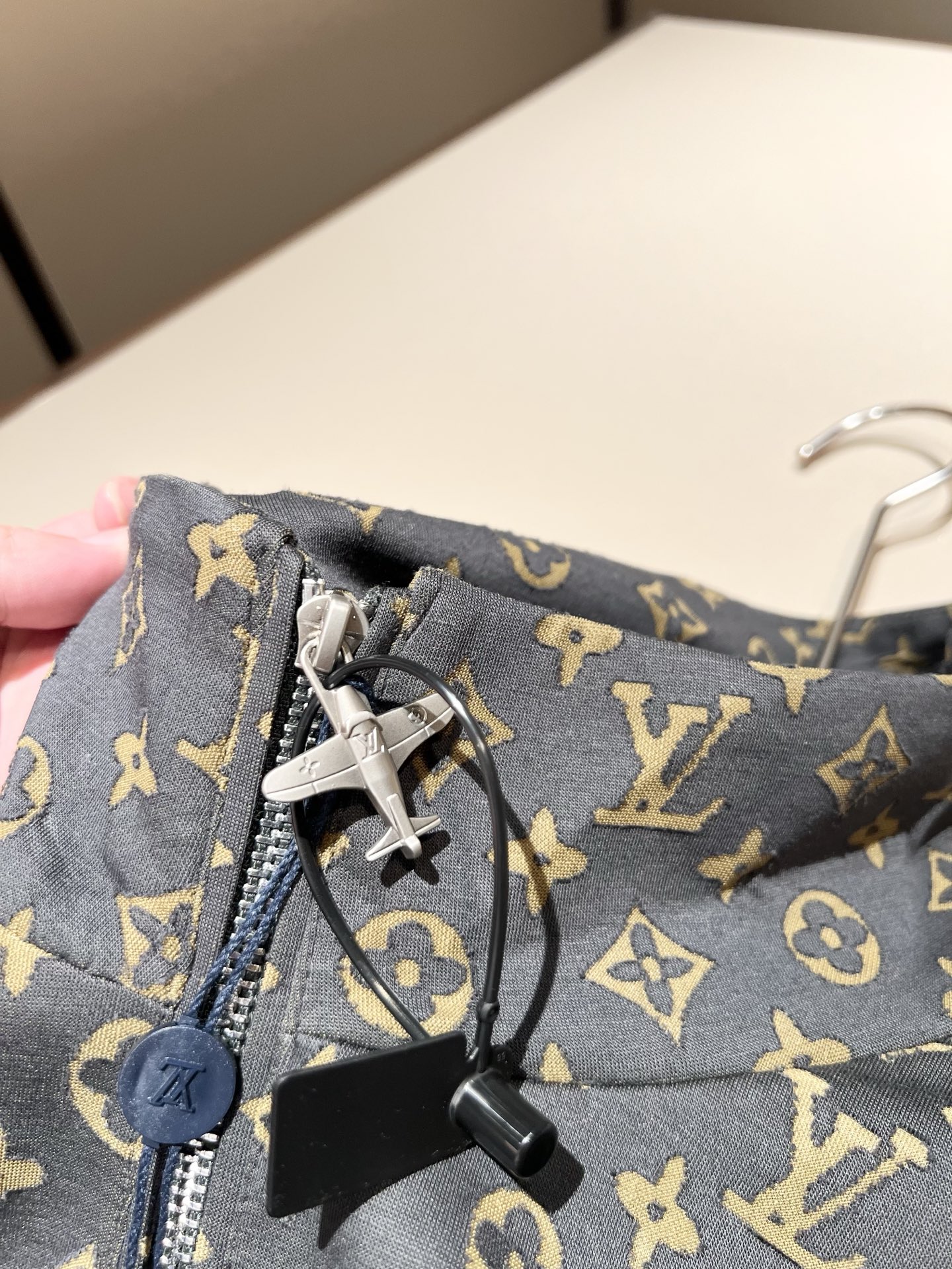  Louis Vuit*on 路易*登 2025秋冬新款轻奢男女同款👫牛仔夹克外套，路易家族的新高端，细