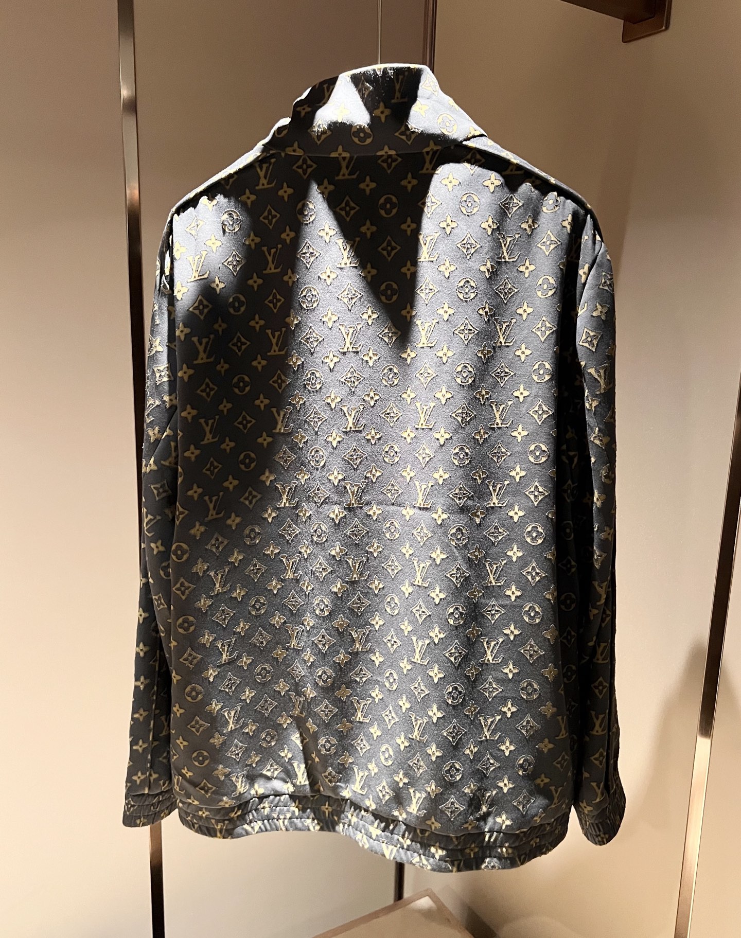  Louis Vuit*on 路易*登 2025秋冬新款轻奢男女同款👫牛仔夹克外套，路易家族的新高端，细