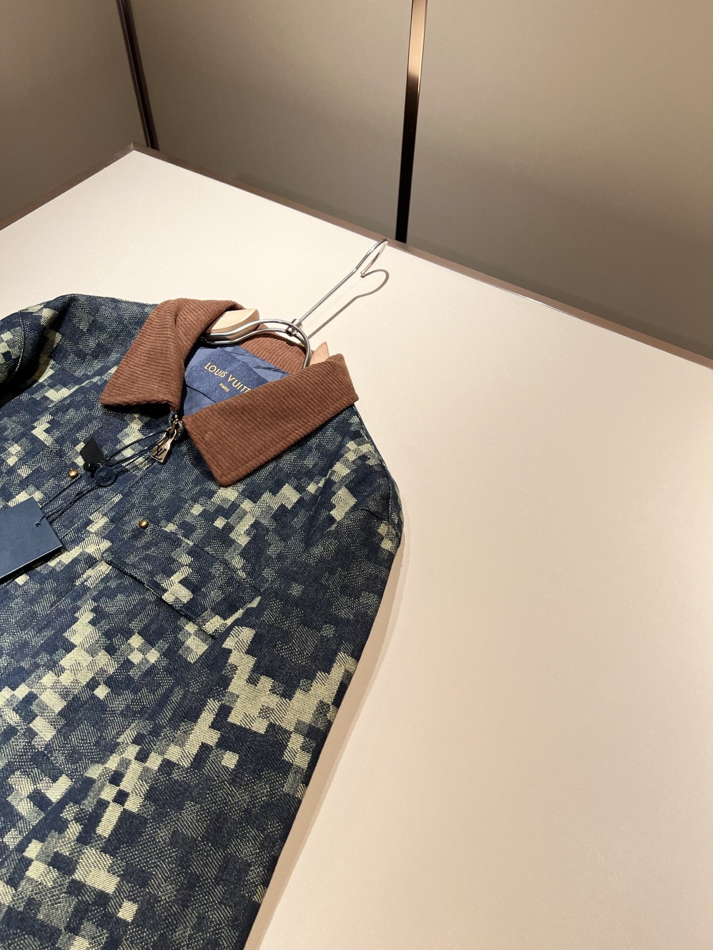  Louis Vuit*on 路易*登 2025秋冬新款轻奢男女同款👫牛仔夹克外套，路易家族的新高端，细