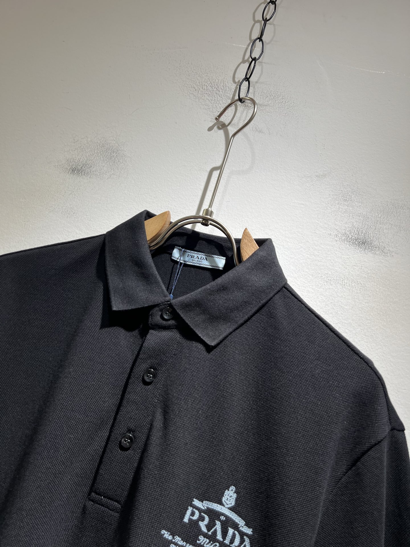  Prad*普*达 2025春夏季新款经典元素短袖Polo衫，经典大方的款式，可以穿十年都还是流行的那种