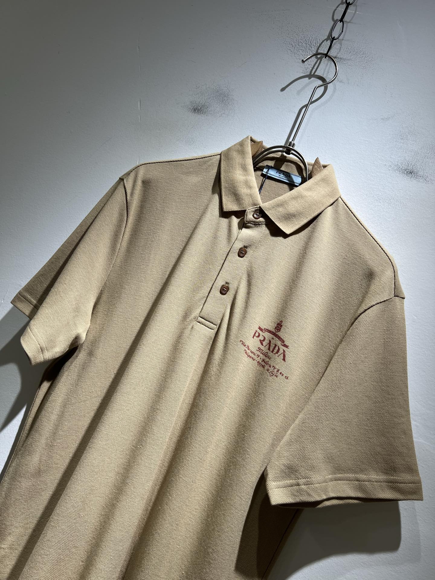  Prad*普*达 2025春夏季新款经典元素短袖Polo衫，经典大方的款式，可以穿十年都还是流行的那种